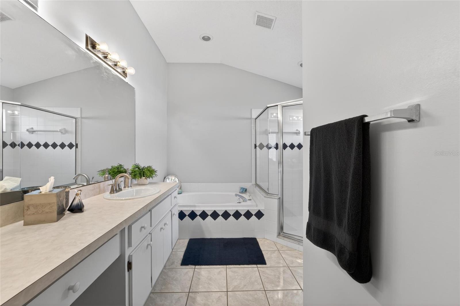 OAK GLEN SUB - Residential