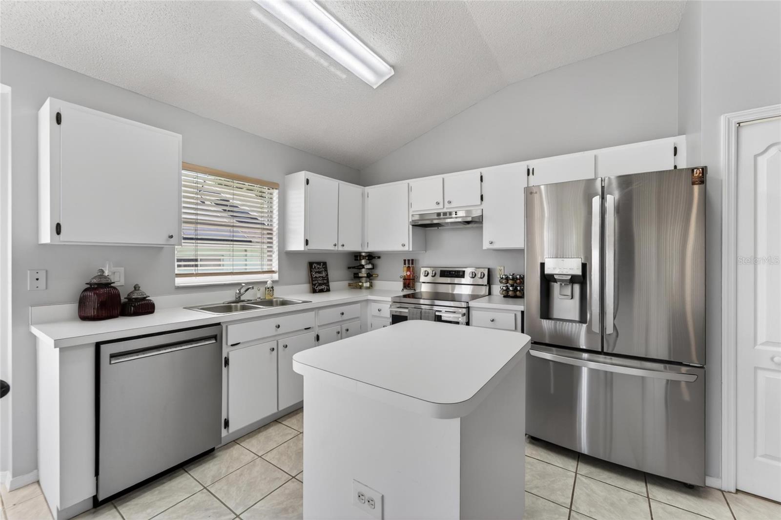 OAK GLEN SUB - Residential