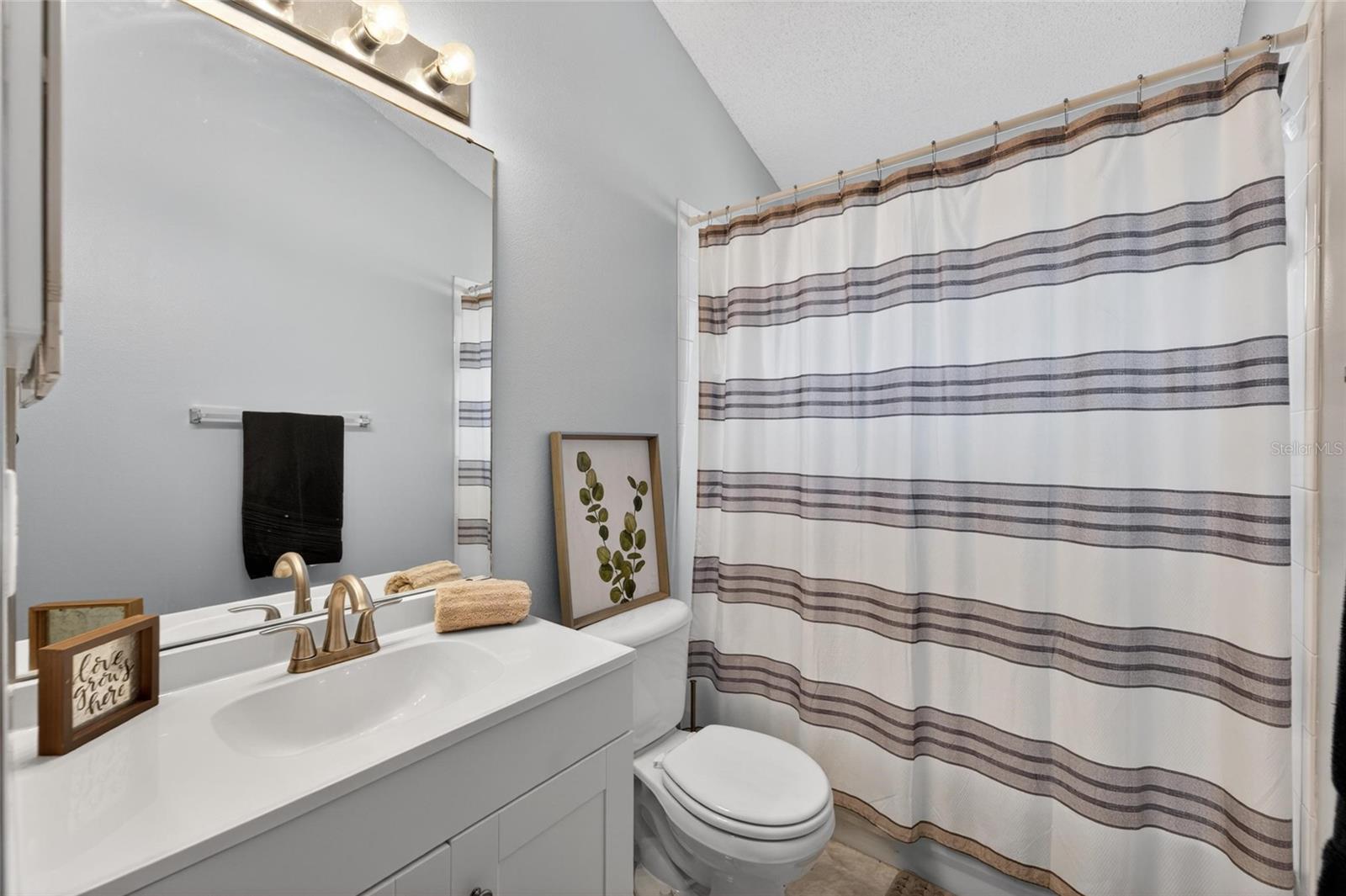 OAK GLEN SUB - Residential