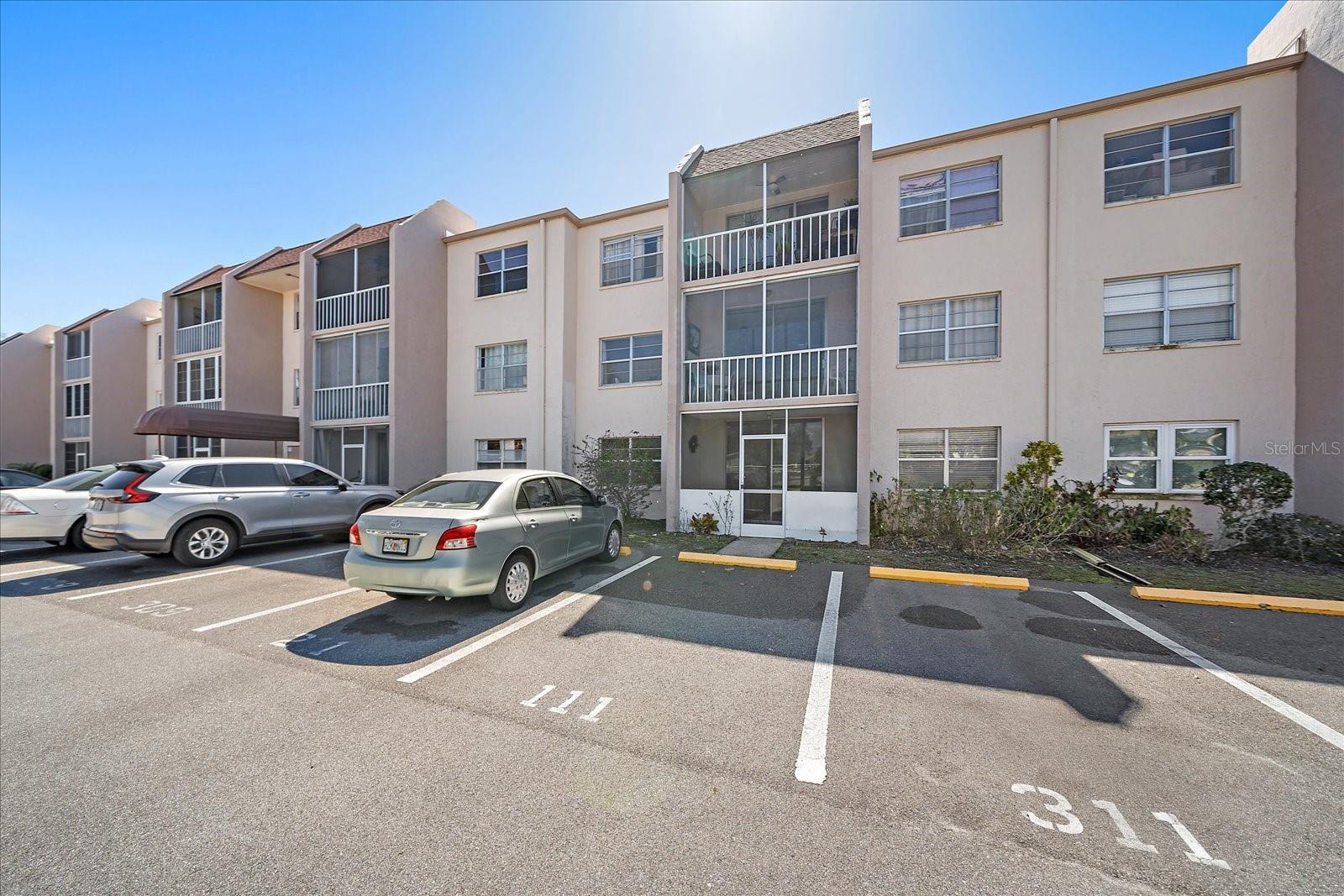 This upgraded 2-bedroom, 2-bathroom condo is move-in ready and waiting for its new owner. Ideally located on Albee Farm Road just minutes from Venice Island, this residence offers both convenience and coastal charm.

The home features updated kitchen and bathroom cabinetry, a stainless steel refrigerator and range, waterproof luxury vinyl plank flooring throughout the main living areas, and tile flooring in both bedrooms — no carpet anywhere. Both bathrooms have been enhanced with new tile work, adding a fresh and modern touch. New A/C unit as well.

Residents enjoy access to a large community pool and shuffleboard courts, perfect for relaxing or entertaining guests. Just a short drive to Venice Island, where you can explore beautiful beaches, local restaurants, boutique shopping, tennis courts, the library, the theater, and so much more.

Schedule your private showing today and experience the best of Florida living.