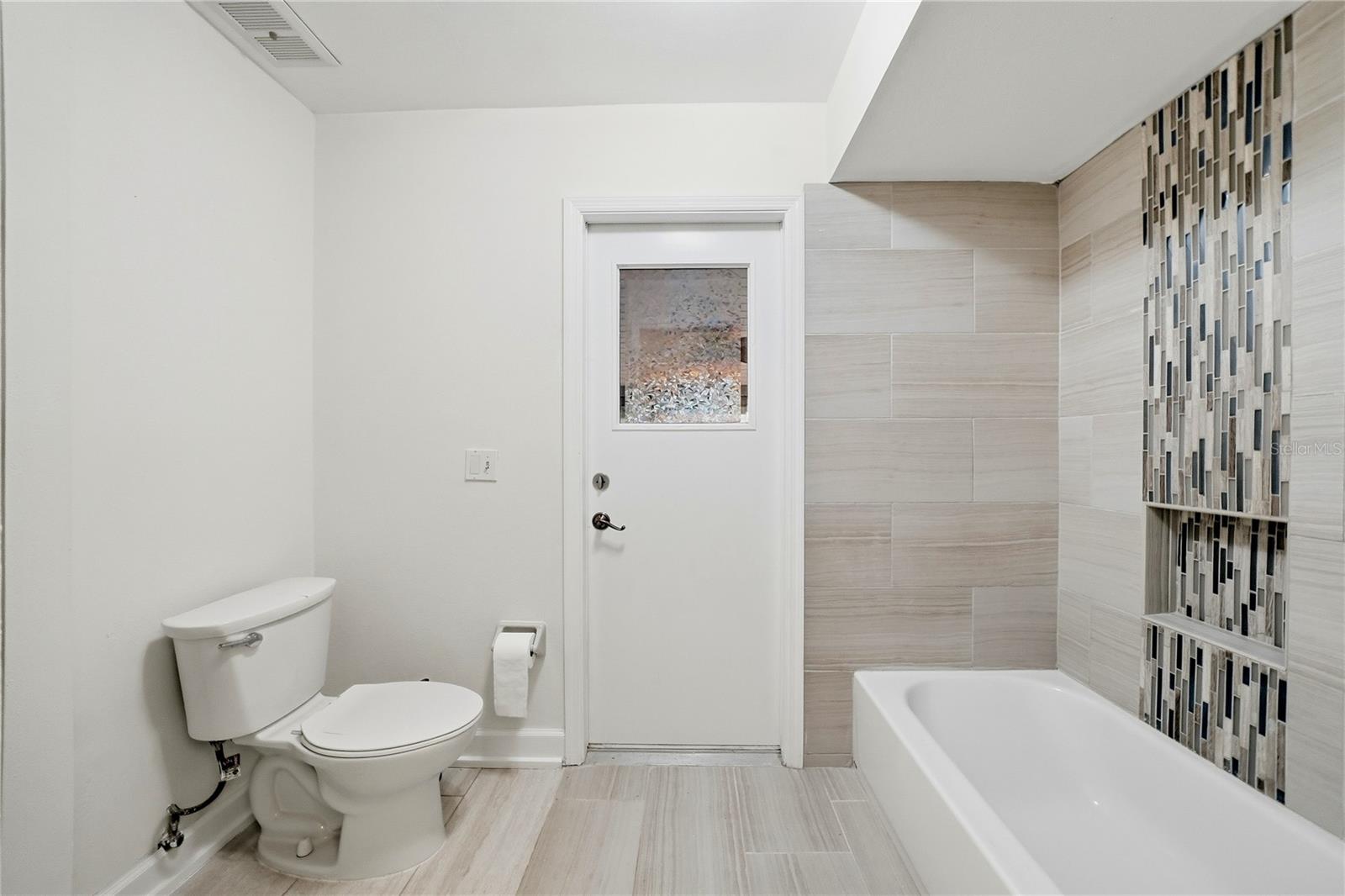 OAKRIDGE MANOR SUB - Residential