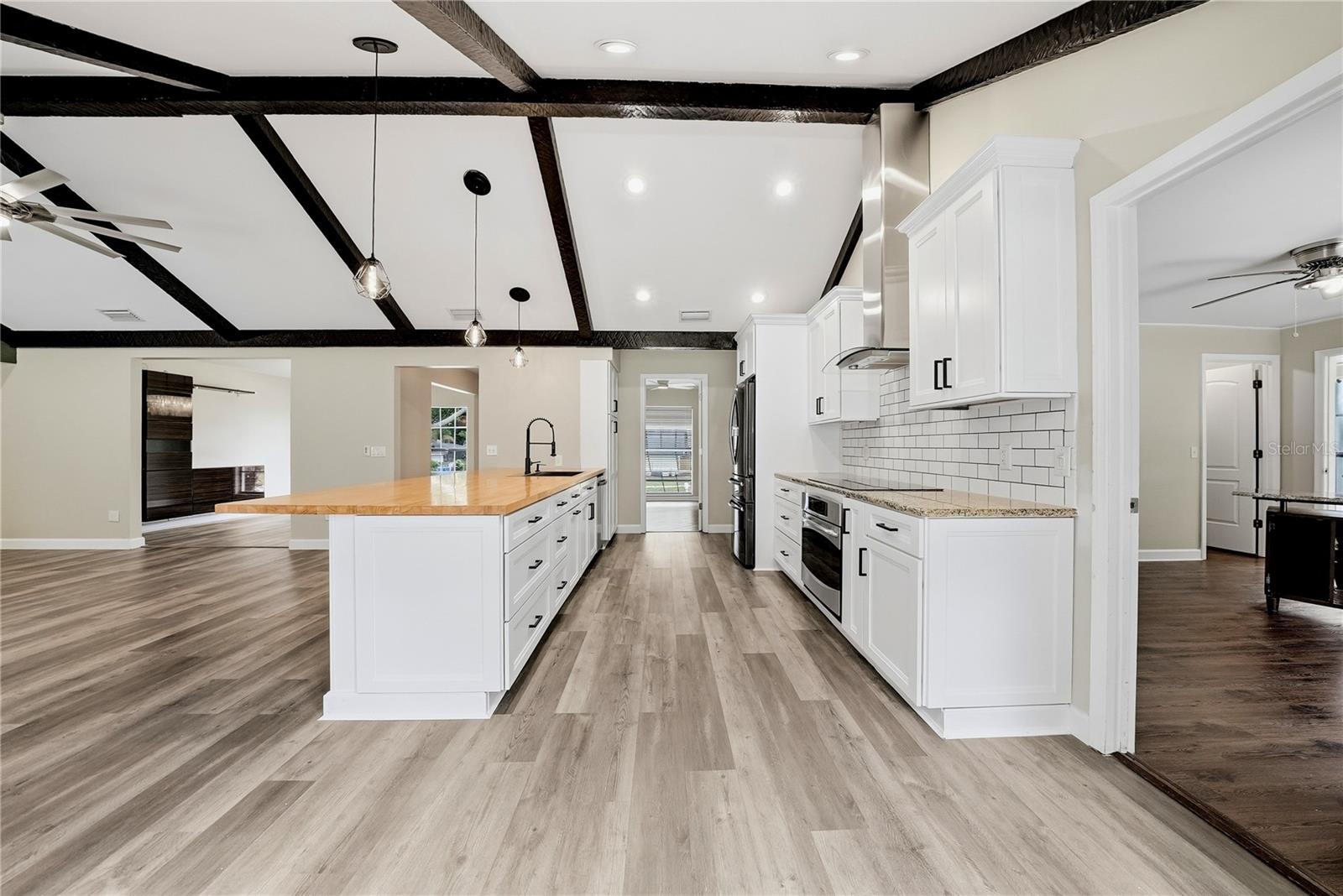 OAKRIDGE MANOR SUB - Residential