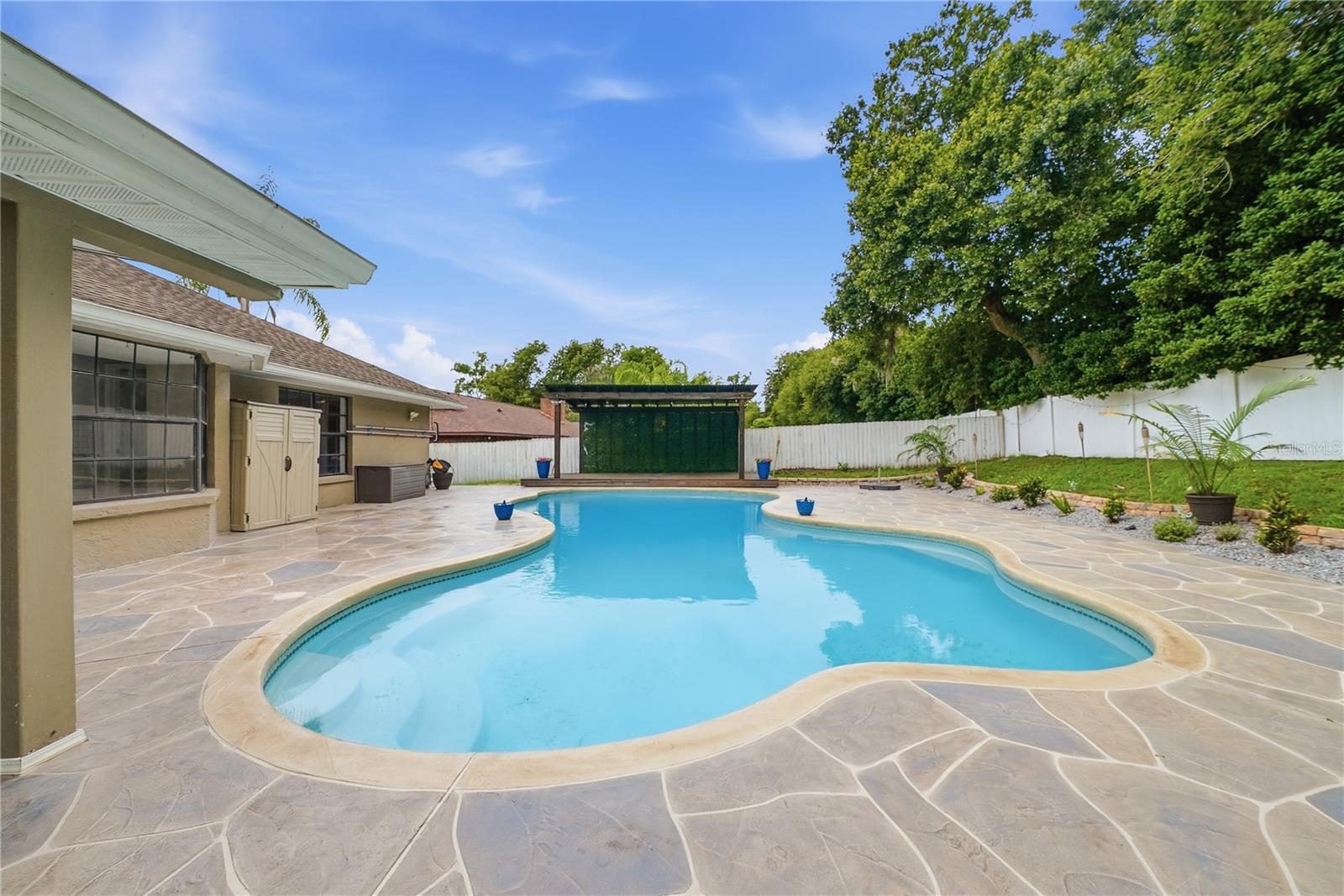 OAKRIDGE MANOR SUB - Residential