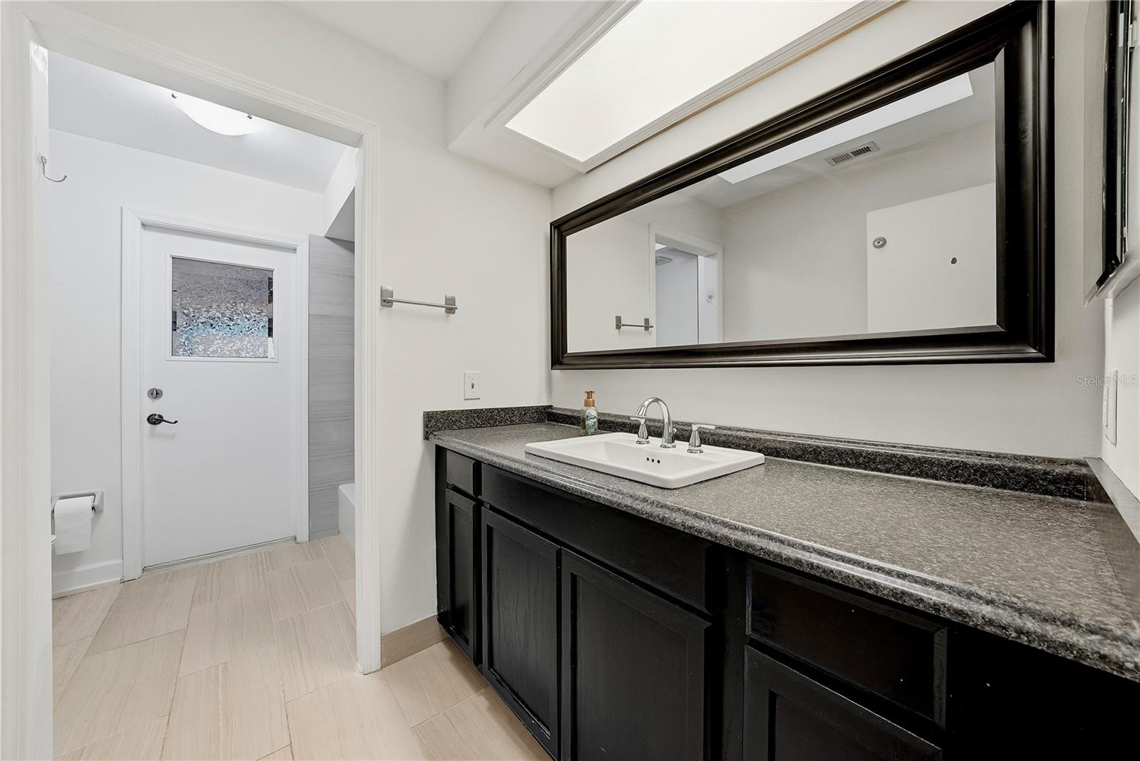 OAKRIDGE MANOR SUB - Residential
