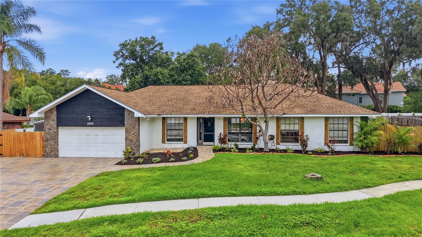 OAKRIDGE MANOR SUB - Residential