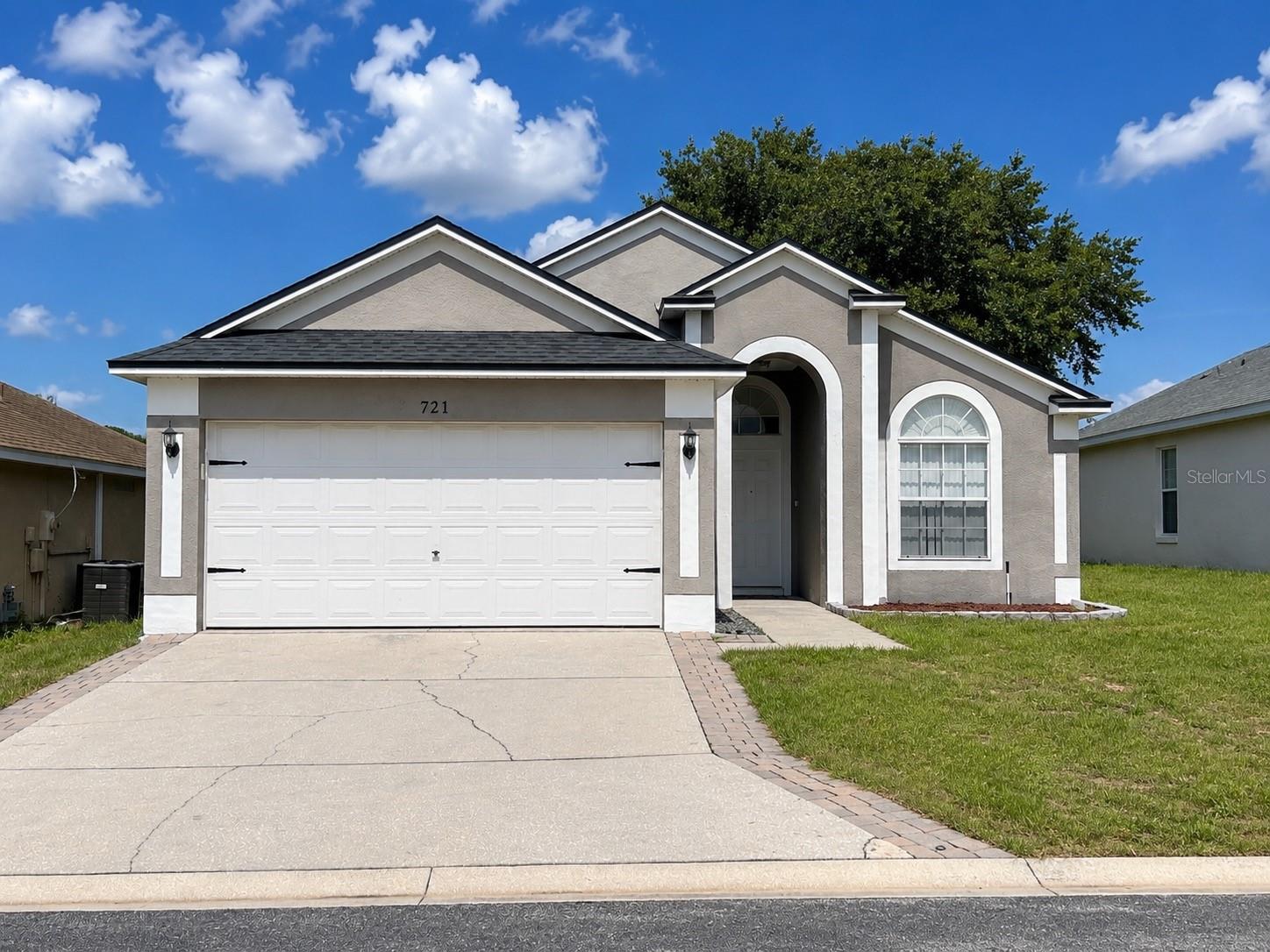 ROYAL RIDGE PH 03 - Residential