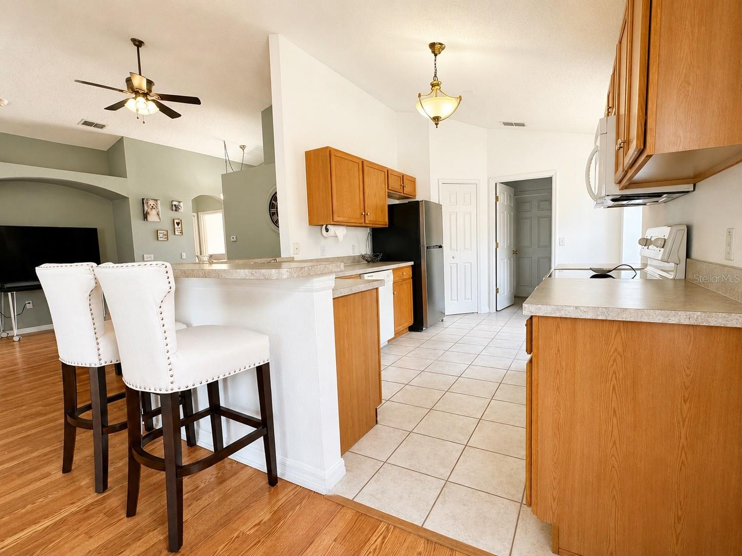 ROYAL RIDGE PH 03 - Residential