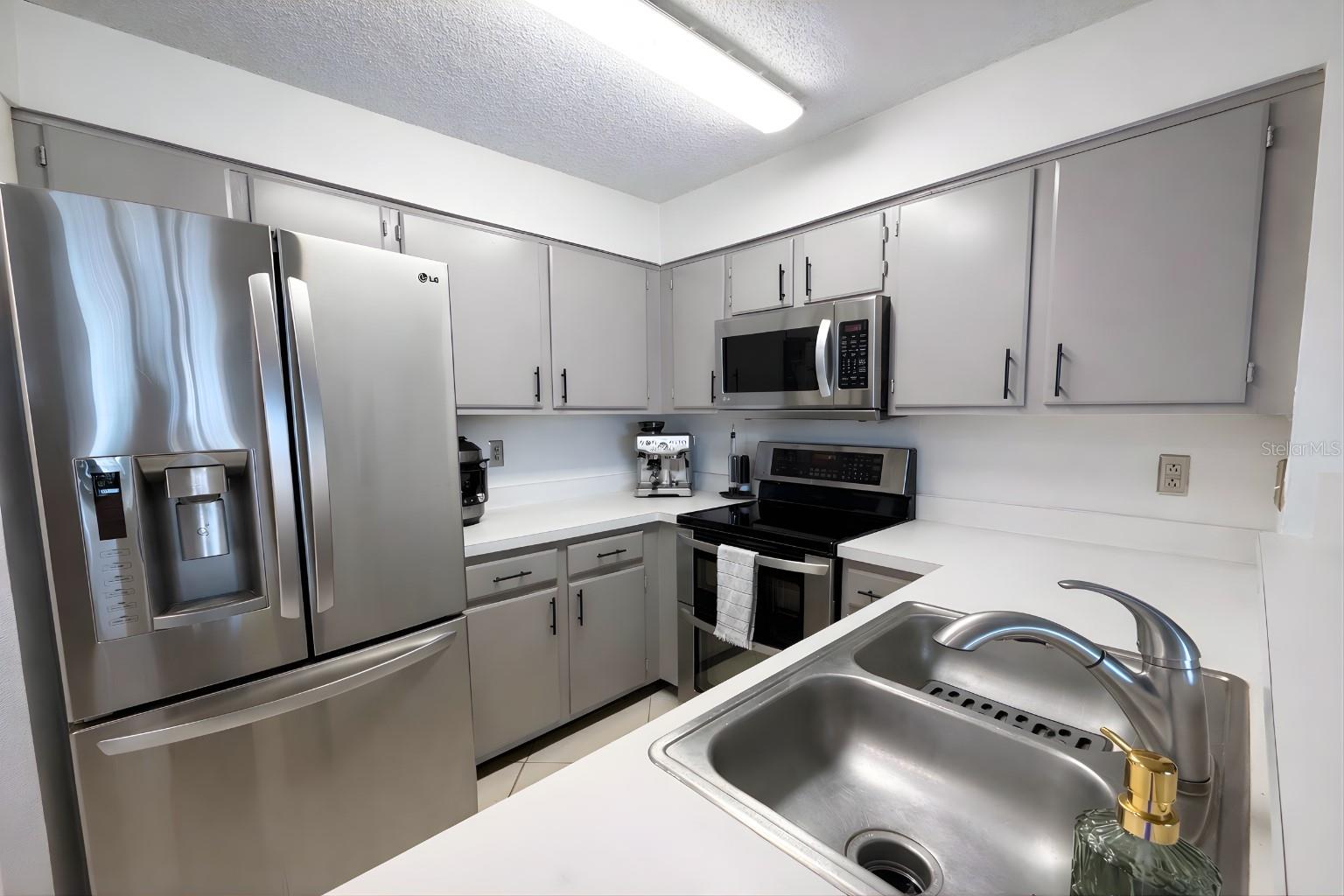 AUDUBON CONDO AT FEATHER SOUND - Residential