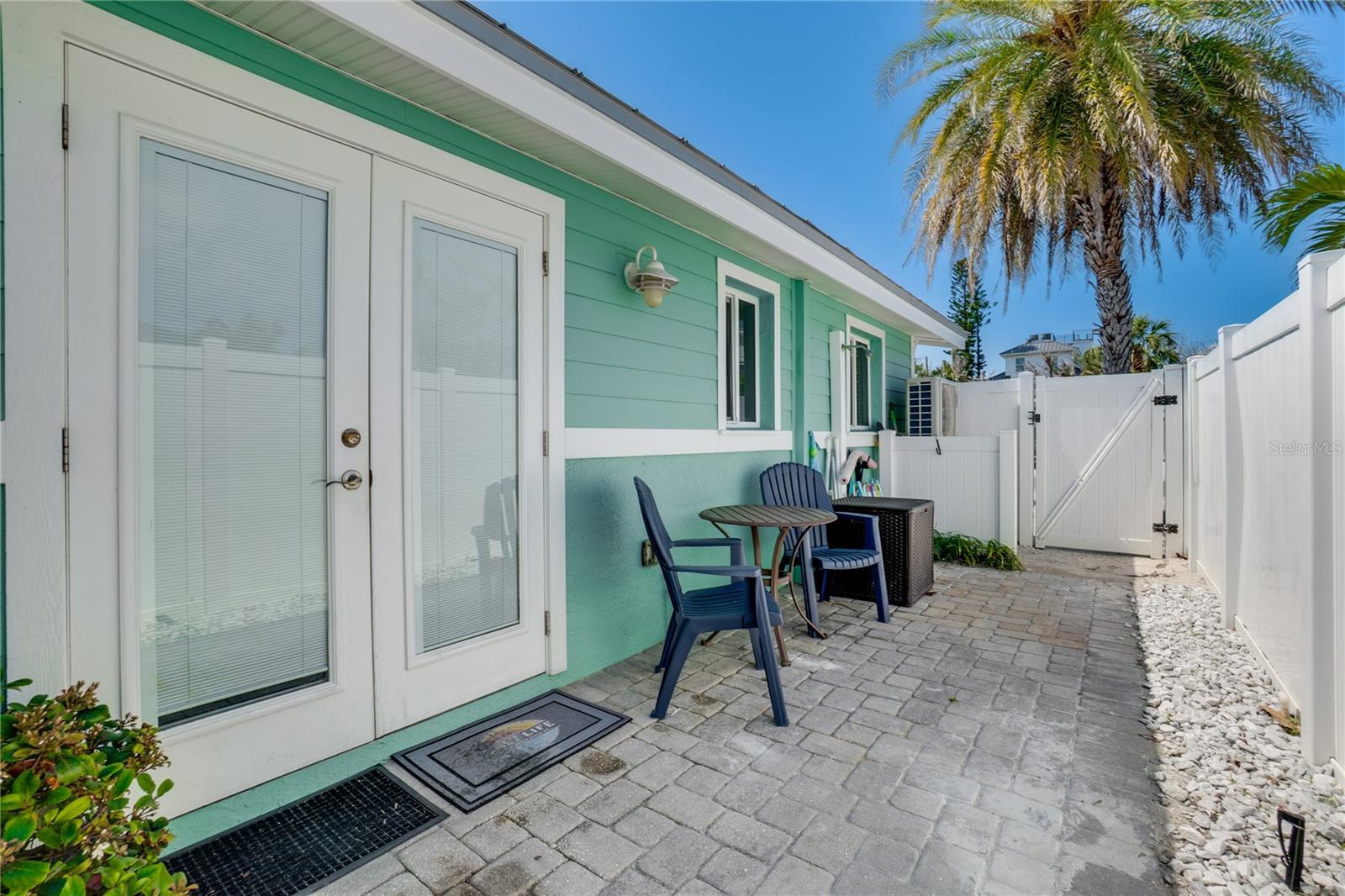 SUNSET VILLAS ON AVE E - Residential