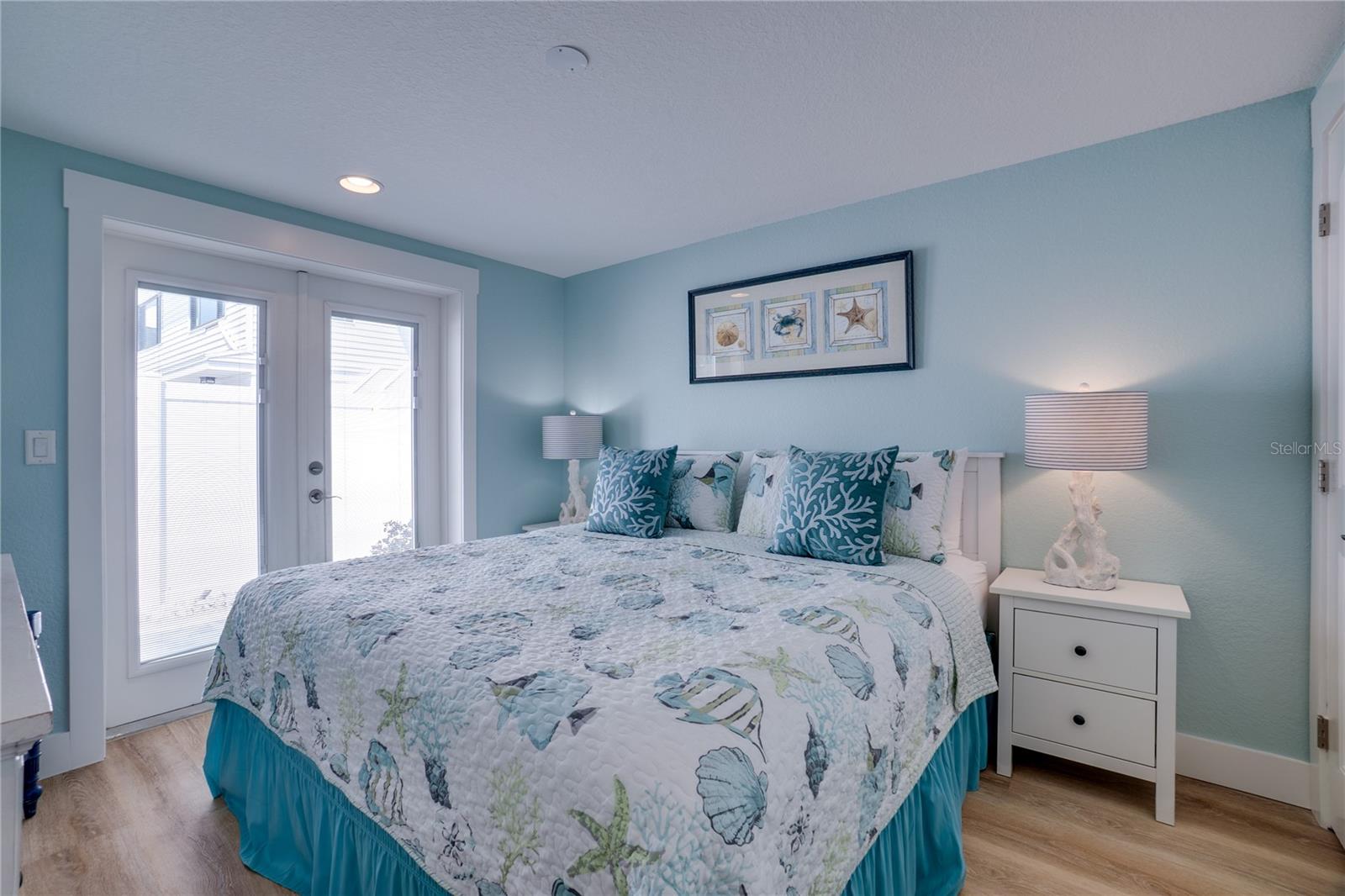 SUNSET VILLAS ON AVE E - Residential