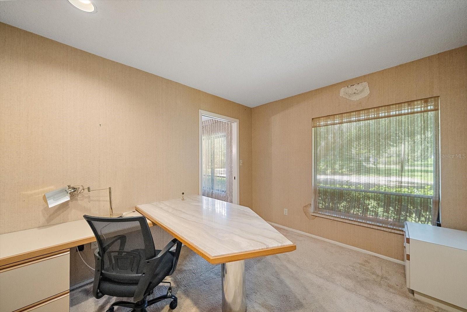 SHADOW OAKS - Residential