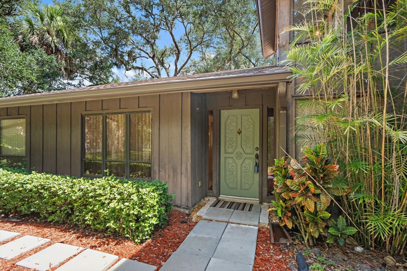 SHADOW OAKS - Residential