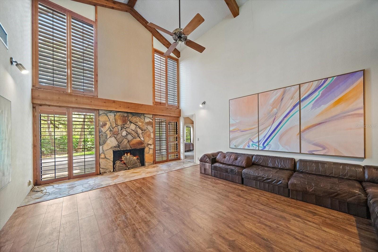 SHADOW OAKS - Residential