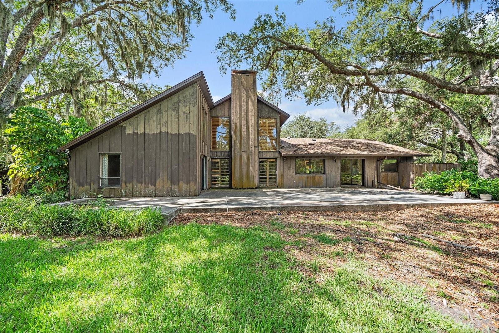 SHADOW OAKS - Residential