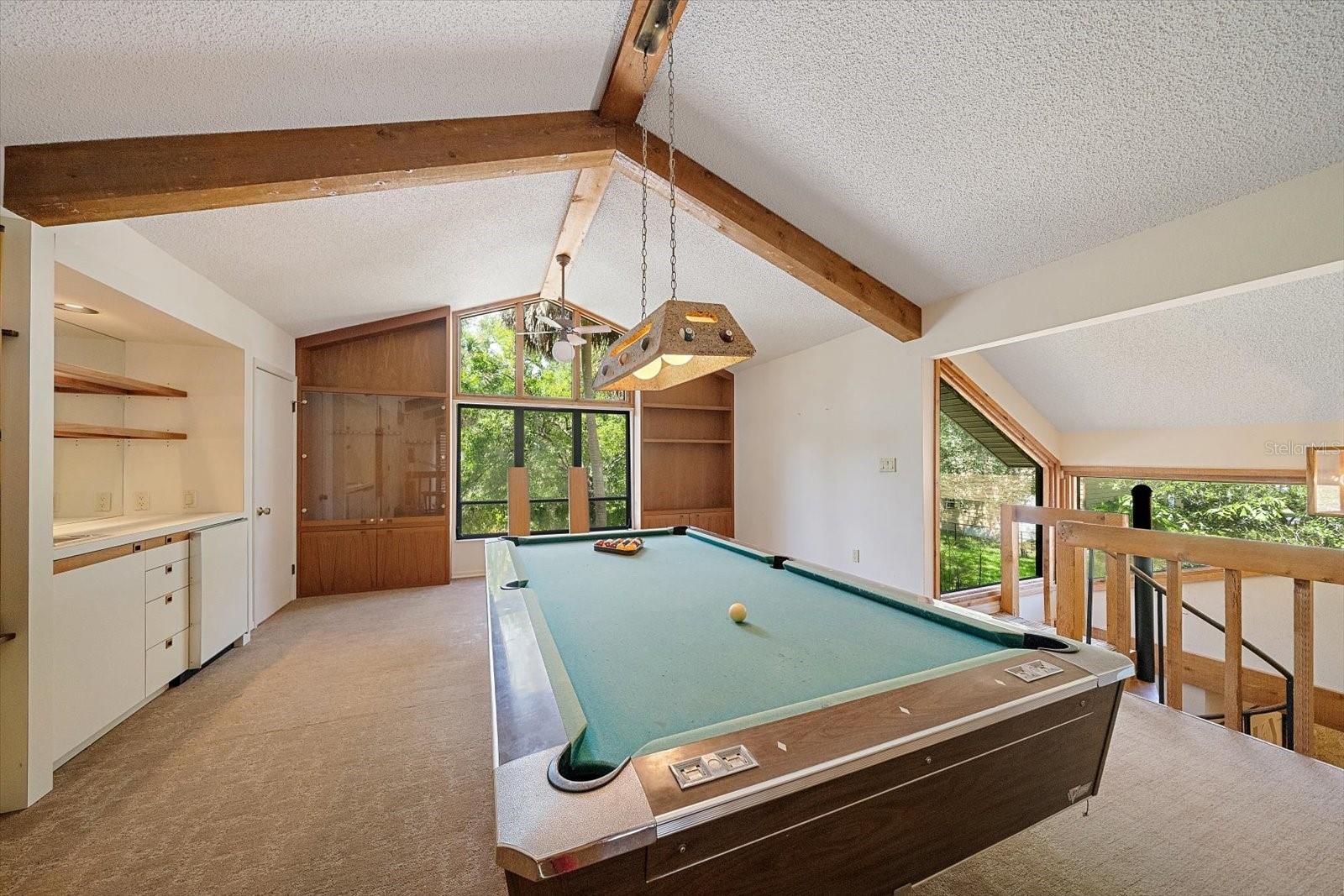 SHADOW OAKS - Residential