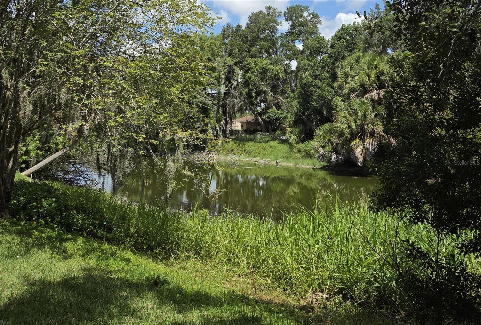SHADOW OAKS - Residential