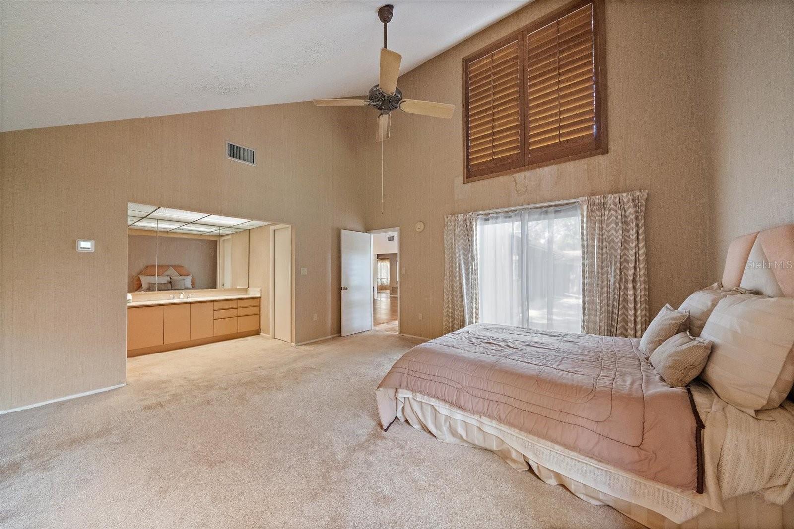 SHADOW OAKS - Residential
