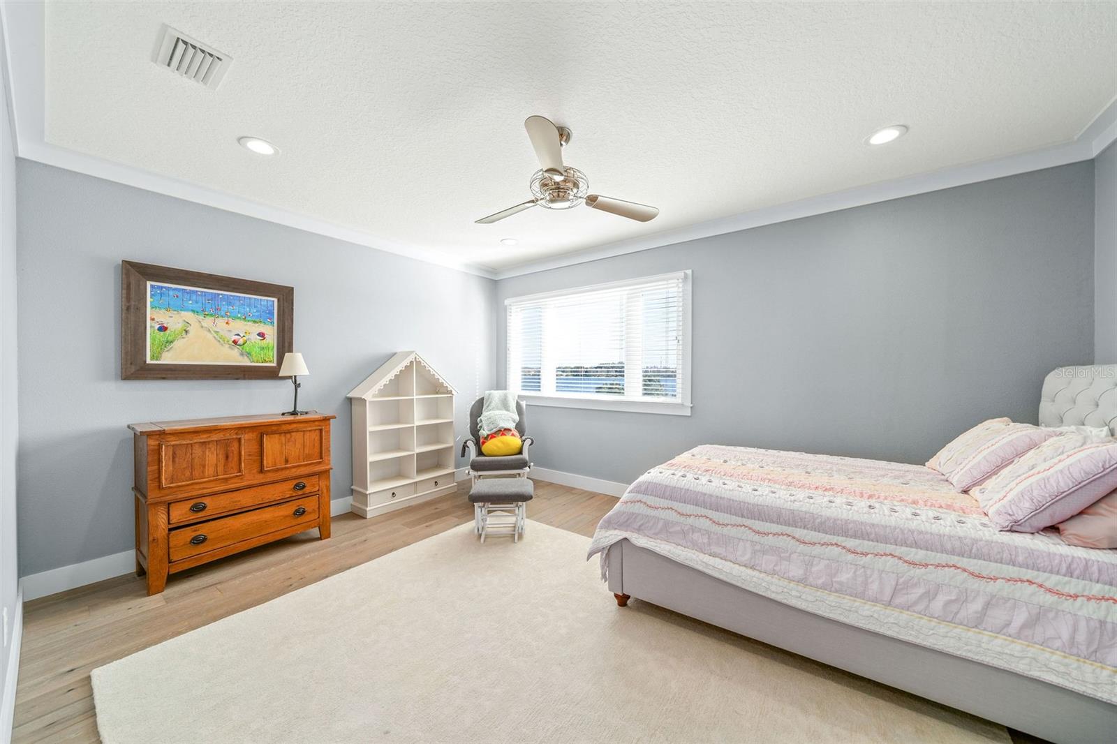 ARDSLEY MANOR SUB - Residential