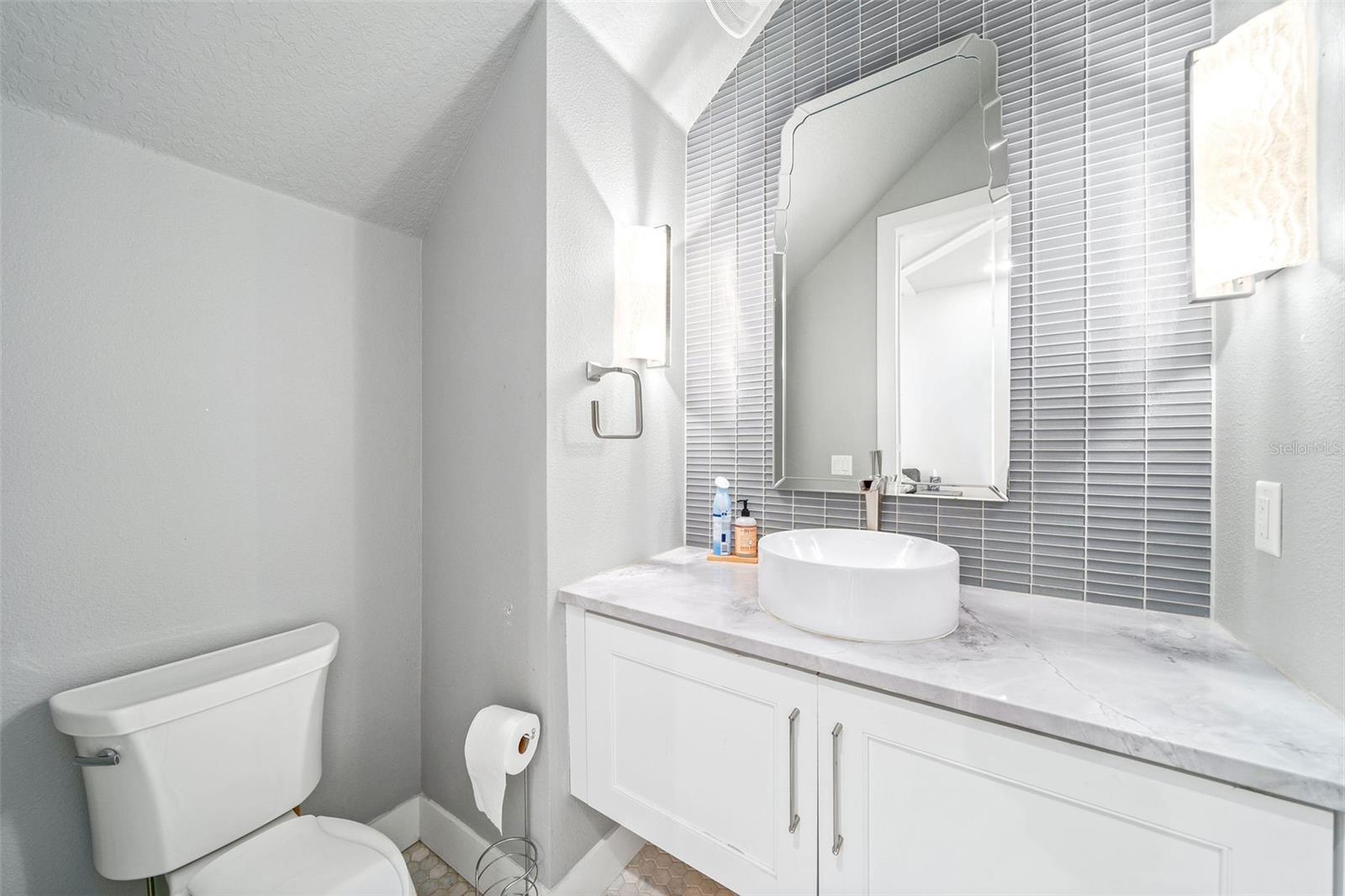 ARDSLEY MANOR SUB - Residential