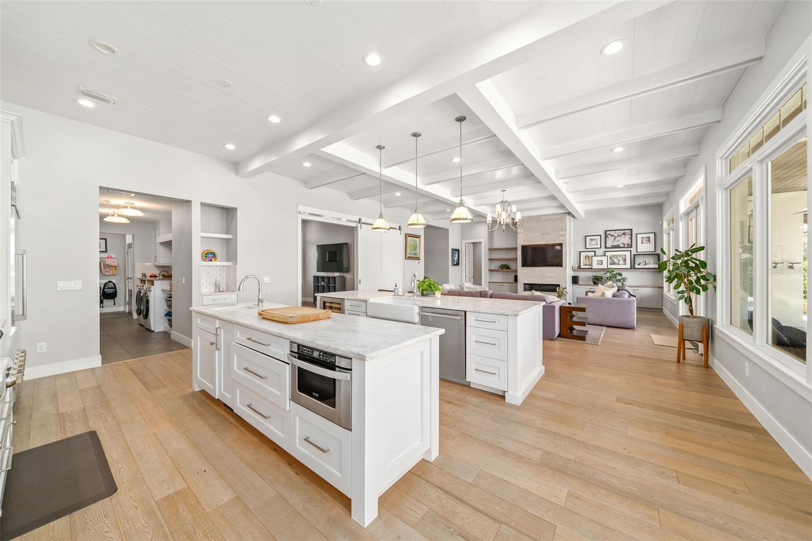 ARDSLEY MANOR SUB - Residential