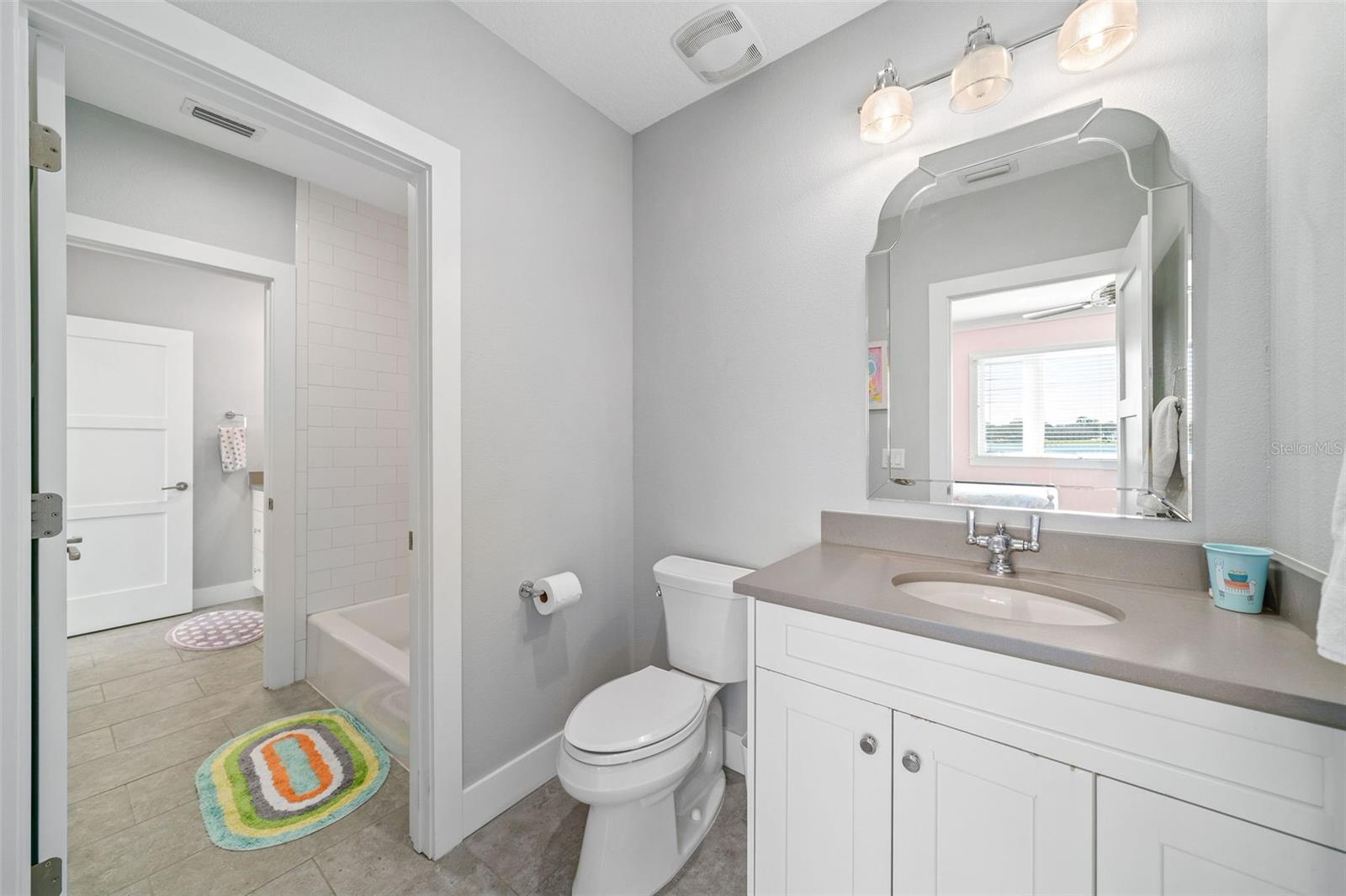 ARDSLEY MANOR SUB - Residential
