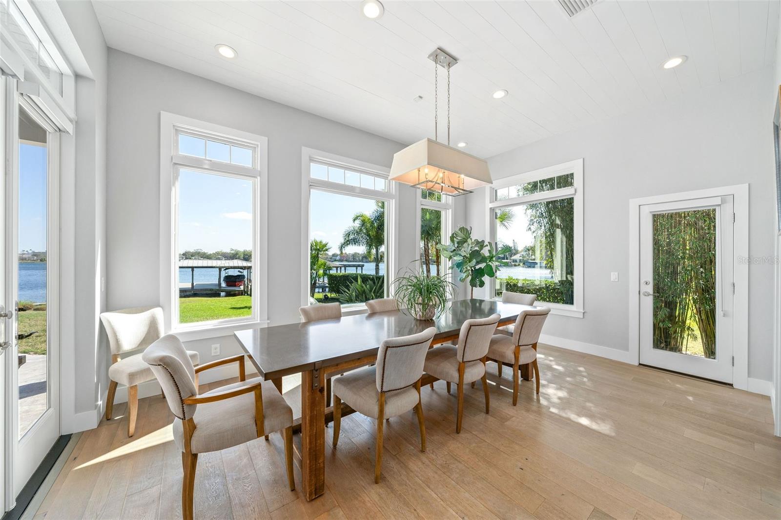 ARDSLEY MANOR SUB - Residential