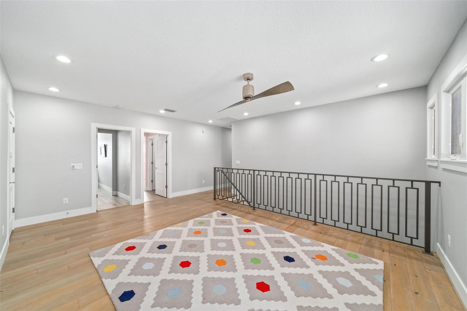 ARDSLEY MANOR SUB - Residential