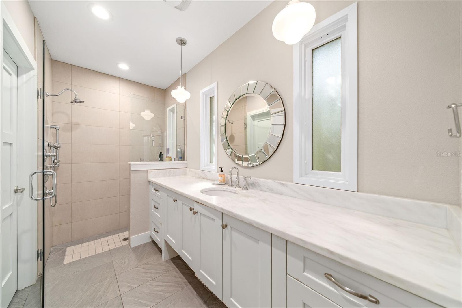 ARDSLEY MANOR SUB - Residential