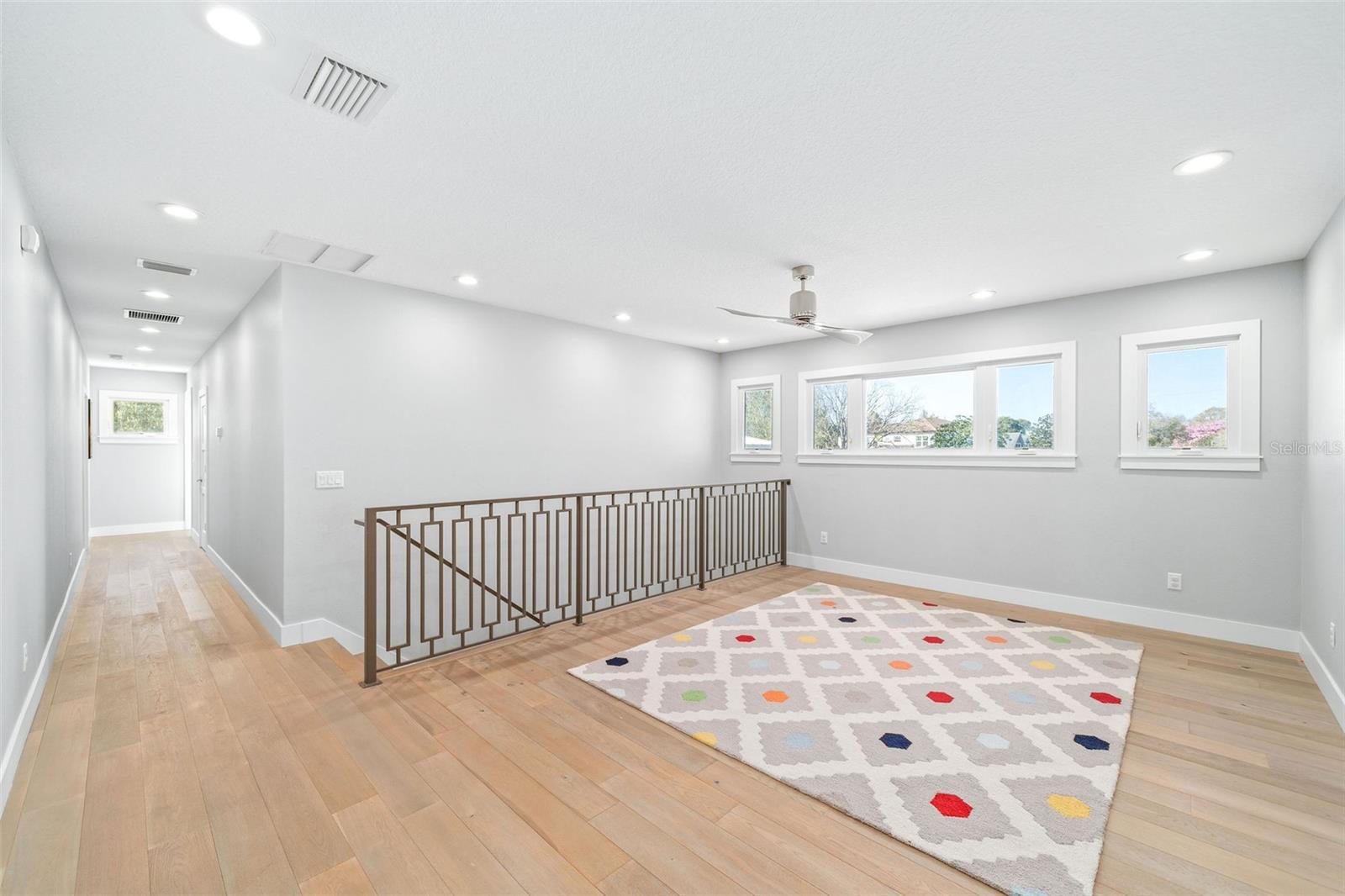 ARDSLEY MANOR SUB - Residential