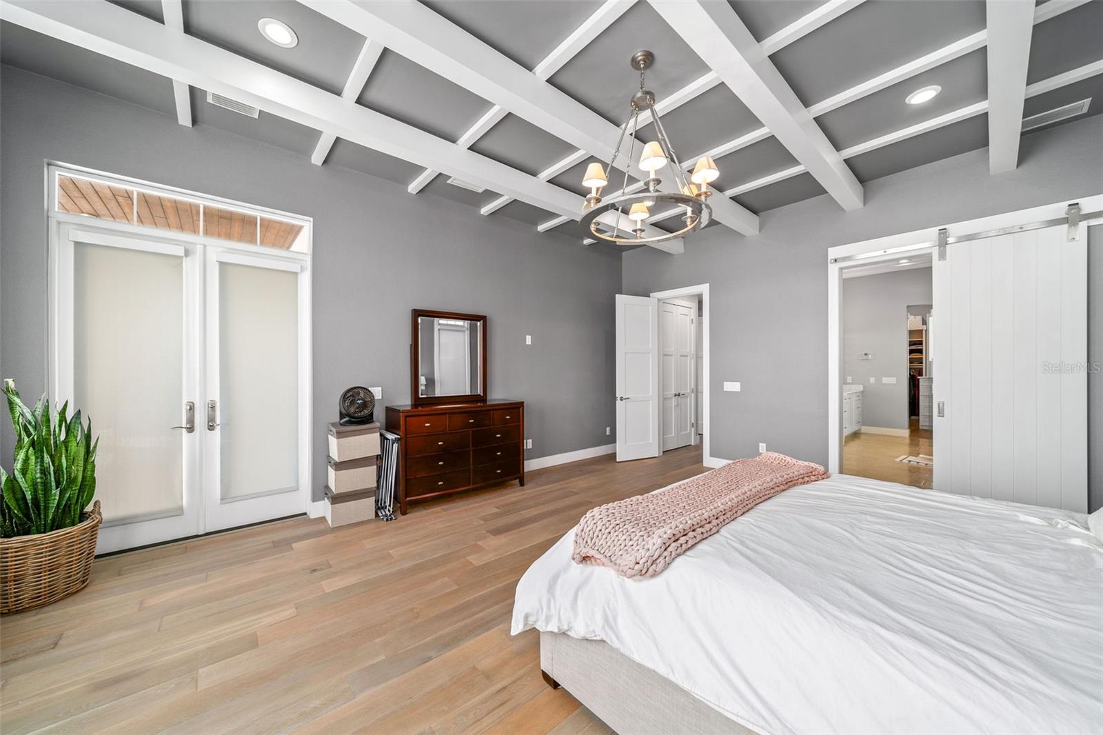 ARDSLEY MANOR SUB - Residential