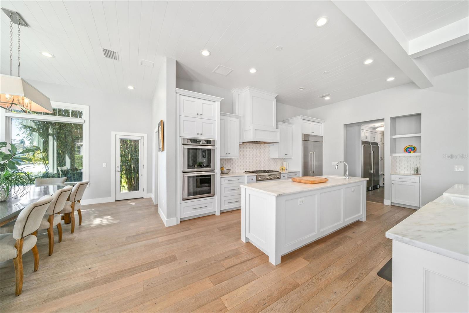 ARDSLEY MANOR SUB - Residential
