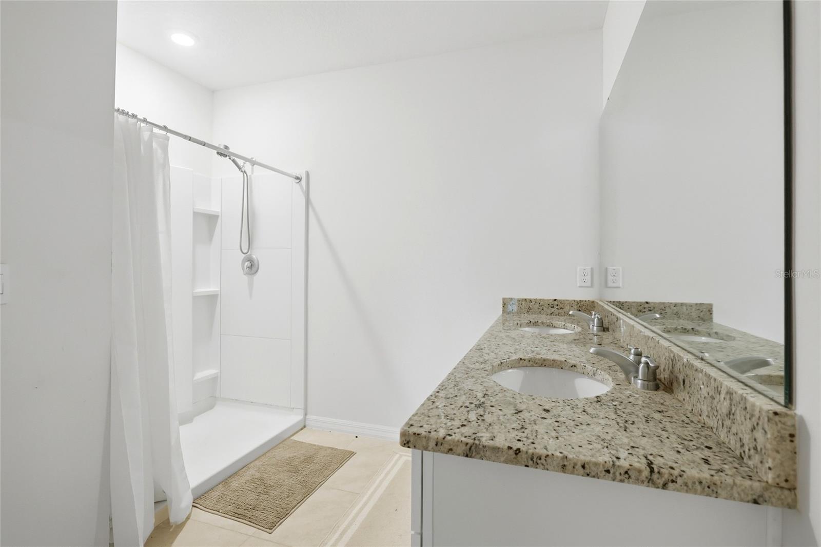 HAMMOCK RESERVE PH 1 - Residential