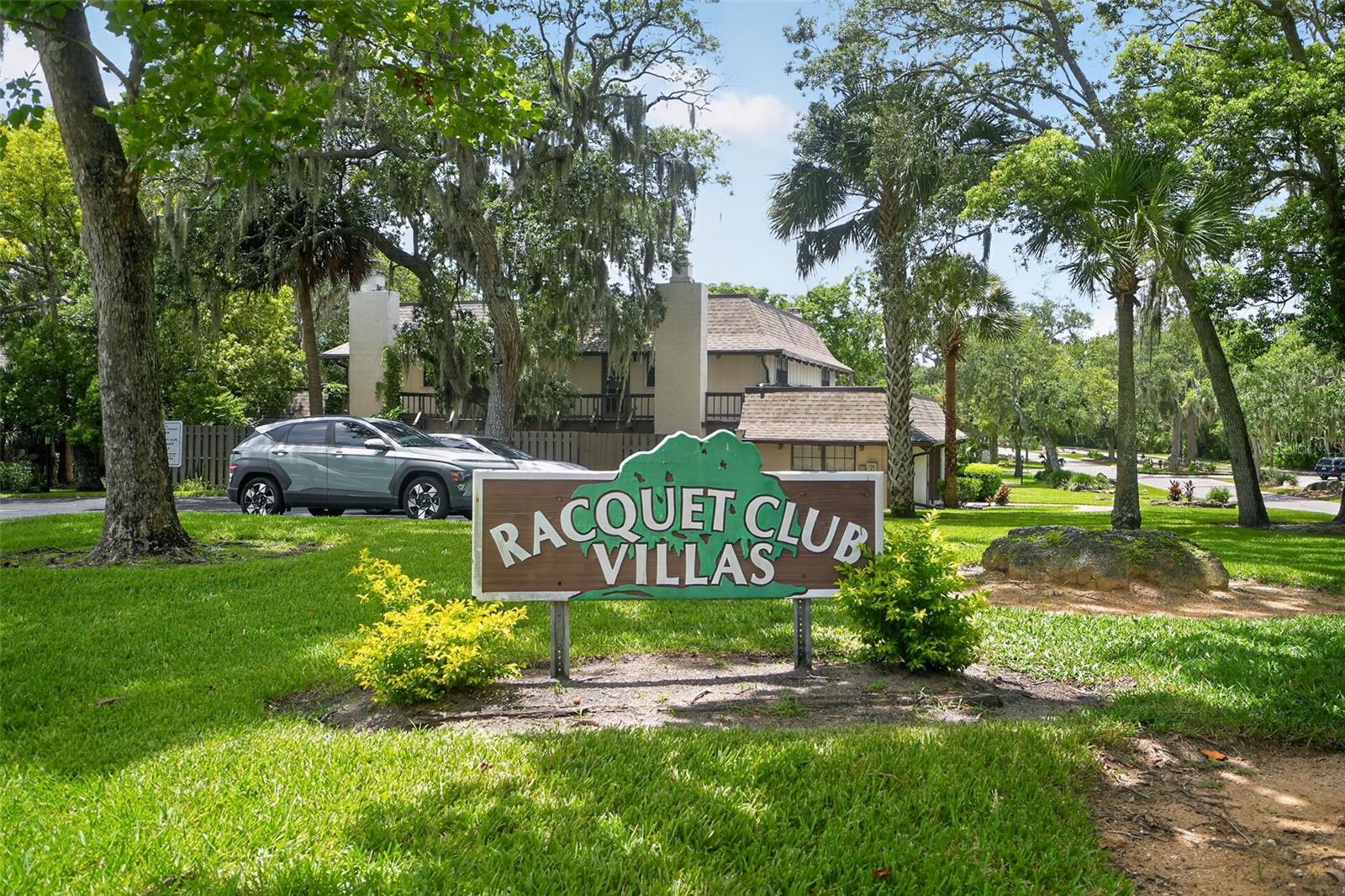 2768 - THE TRAILS - RACQUET CLUB VILLAS - Residential