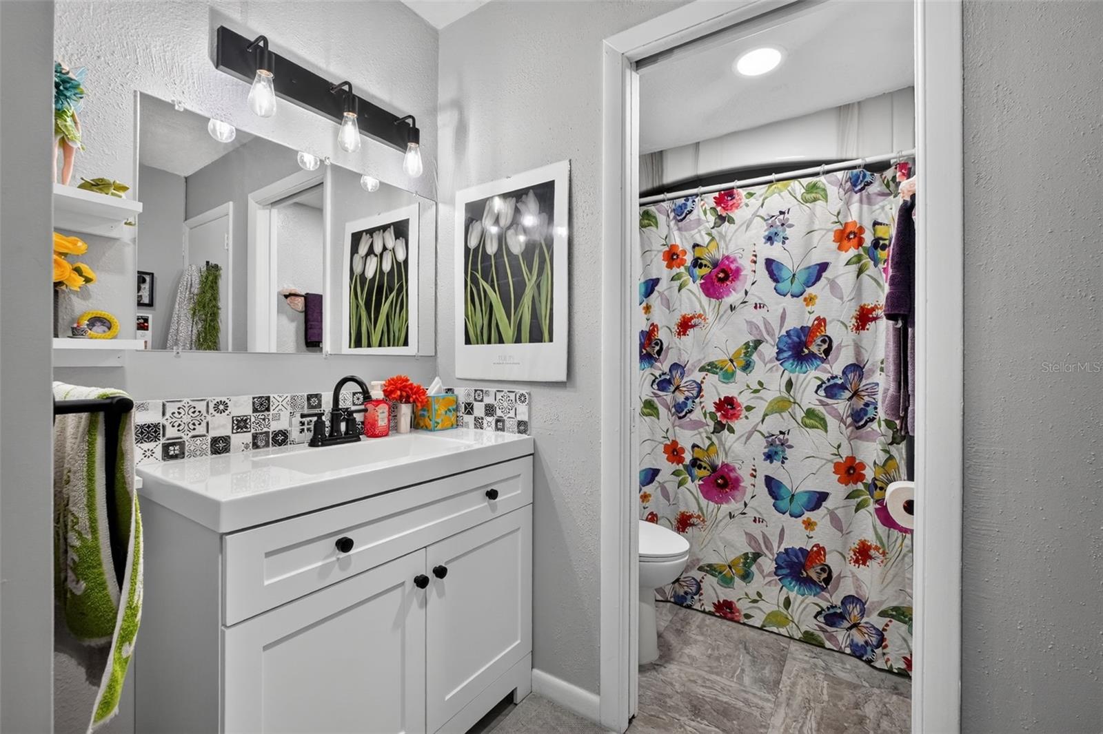 2768 - THE TRAILS - RACQUET CLUB VILLAS - Residential