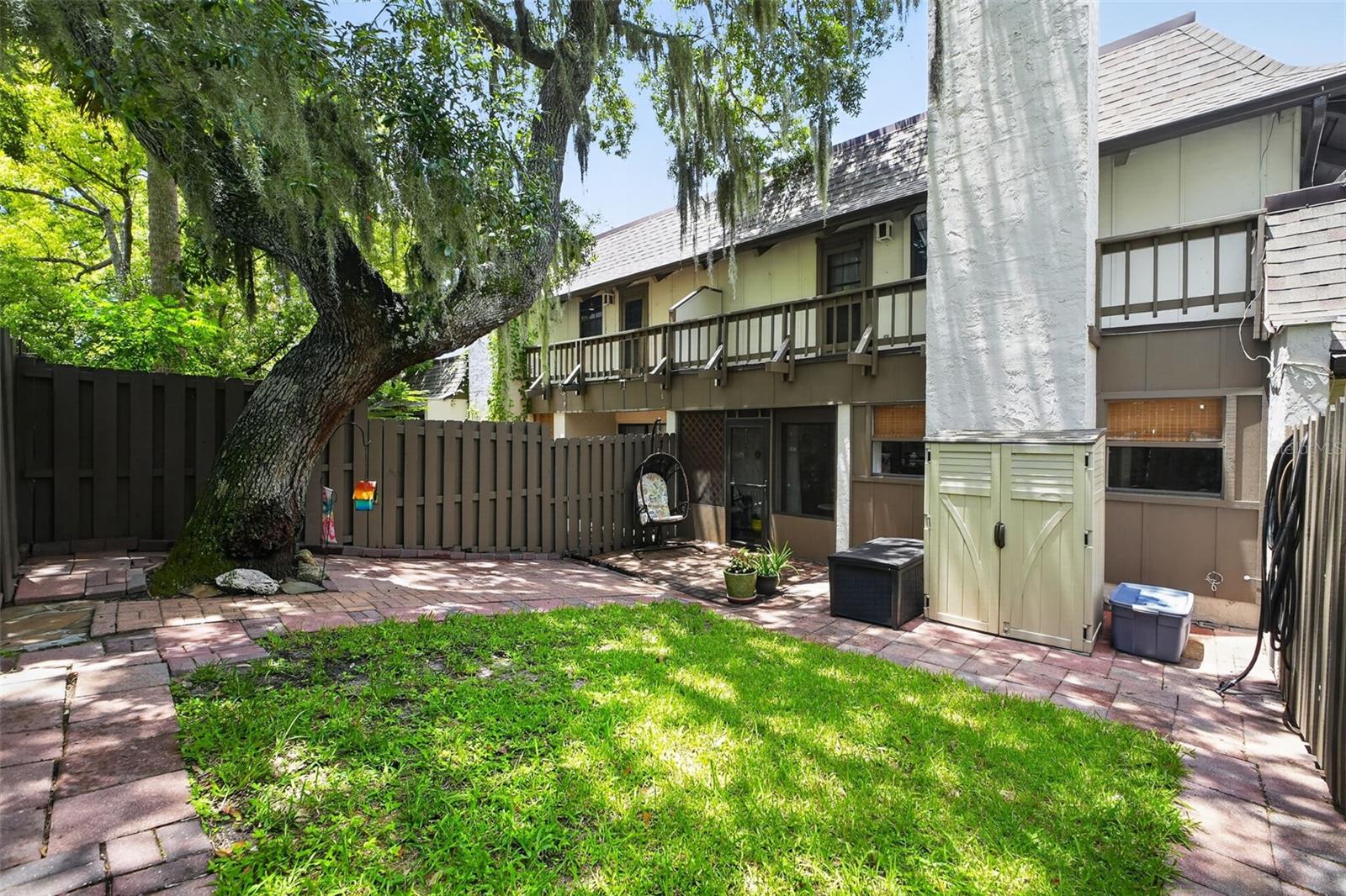 2768 - THE TRAILS - RACQUET CLUB VILLAS - Residential