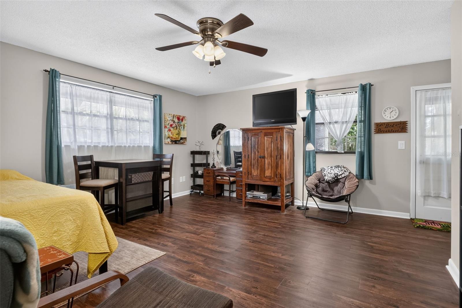 2768 - THE TRAILS - RACQUET CLUB VILLAS - Residential