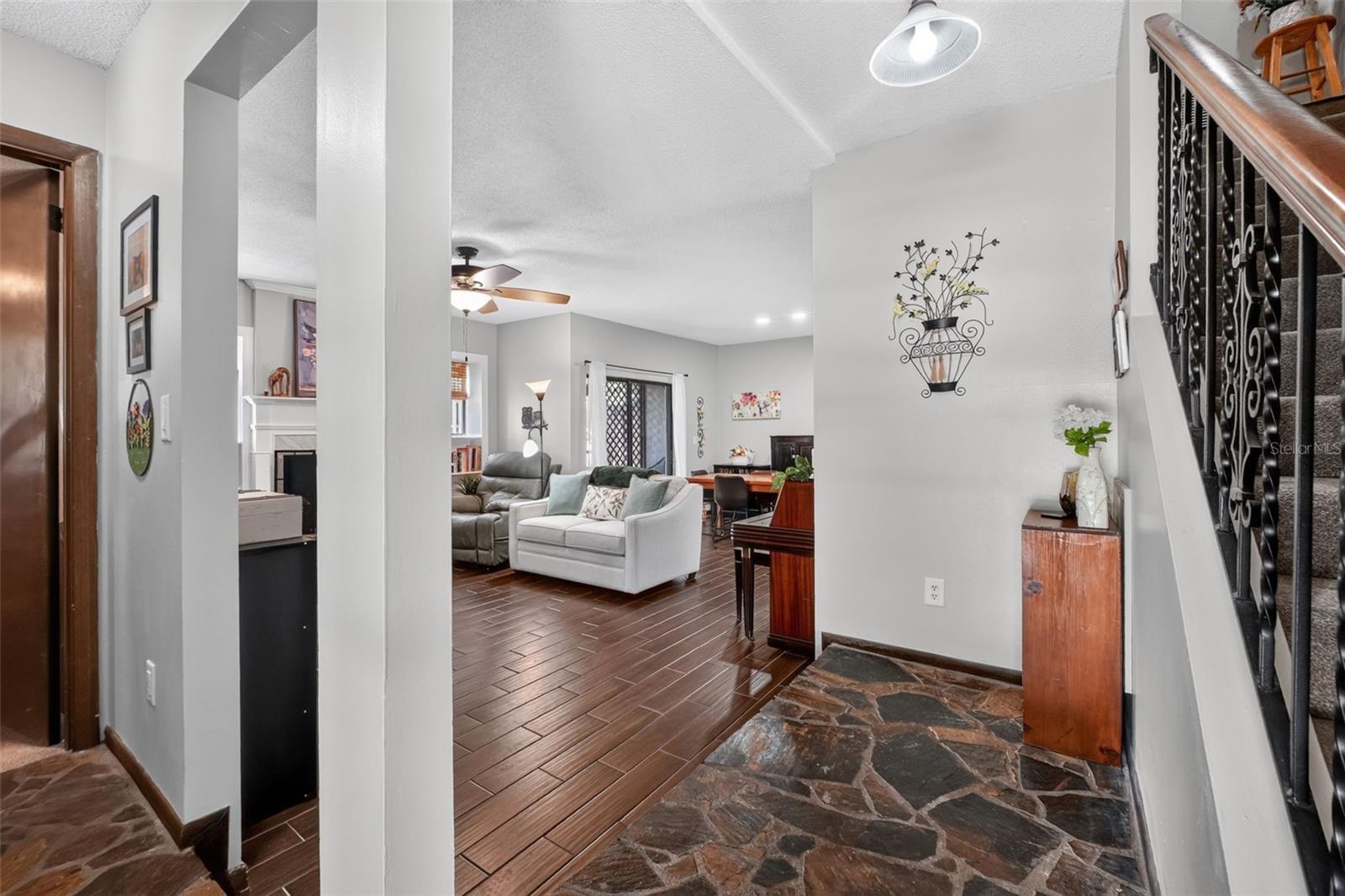 2768 - THE TRAILS - RACQUET CLUB VILLAS - Residential