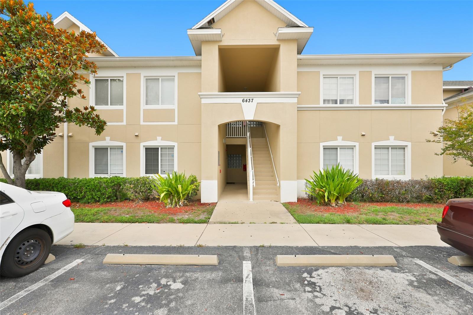 This 3-bed 2-bath condo is a true gem nestled in the heart of Riverview, as you step inside, you'll be immediately pleased by the open and spacious living area, with sliding doors that lead to your private porch. The living room is designed for comfort and relaxation, making it an ideal space for gatherings. The kitchen has ample cabinet space and stainless-steel appliances. The condo offers three generously sized bedrooms. The master suite is complete with an en-suite bathroom & a walk-in closet. This condo also features an in-unit washer and dryer for your convenience. The community offers a pool, fitness center, clubhouse, and playground. The location is ideal, you'll have quick access to shopping, dining, entertainment, and all the amenities the area has to offer. Plus, it's conveniently near major highways, providing an easy commute to Tampa and surrounding areas.