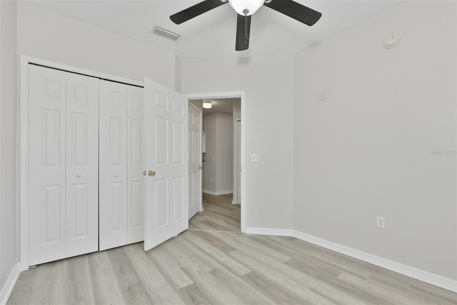 VILLAGES OF BLOOMINGDALE CONDO - Residential Lease