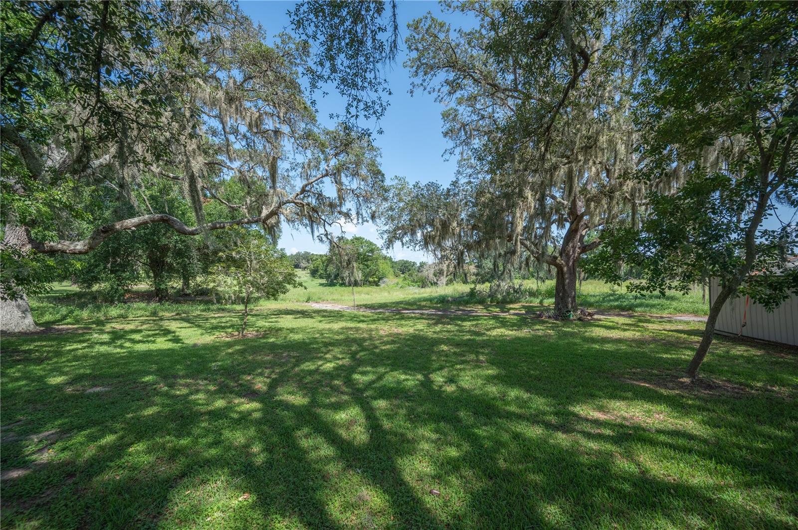 ARROWHEAD LAKE - Residential