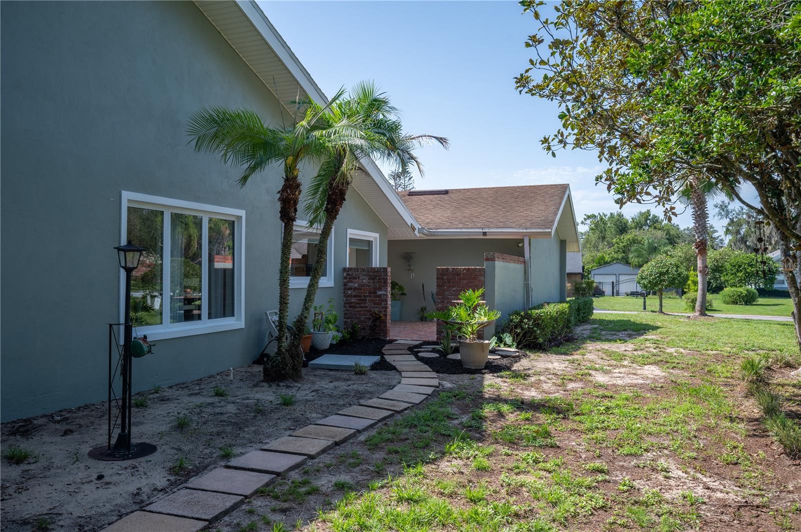 ARROWHEAD LAKE - Residential