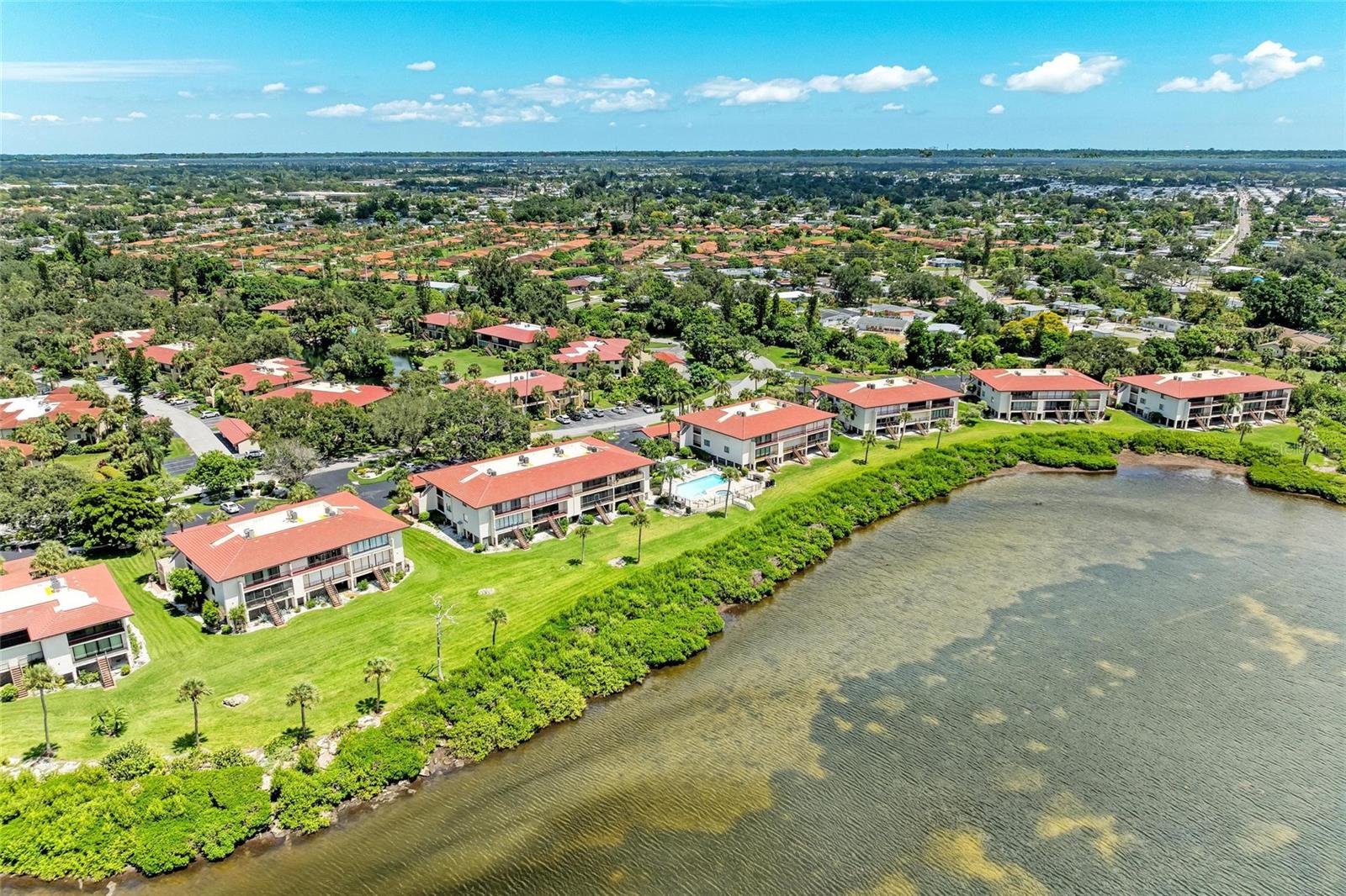 BAYSIDE TERRACES AT WILD OAK BAY III-V - Residential