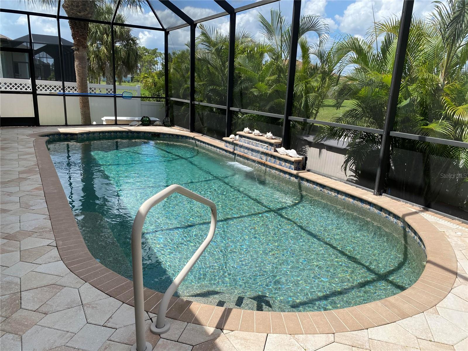 ROTONDA WEST PINE VALLEY - Residential