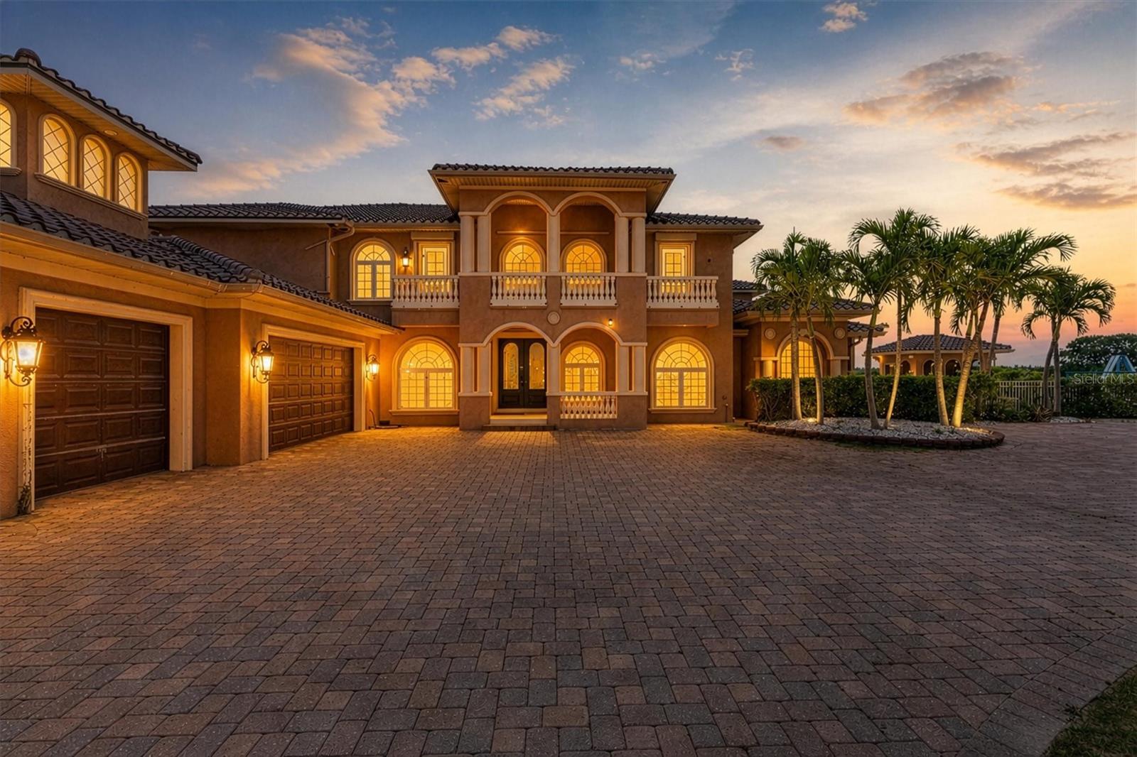 SUNSET COVE - Residential