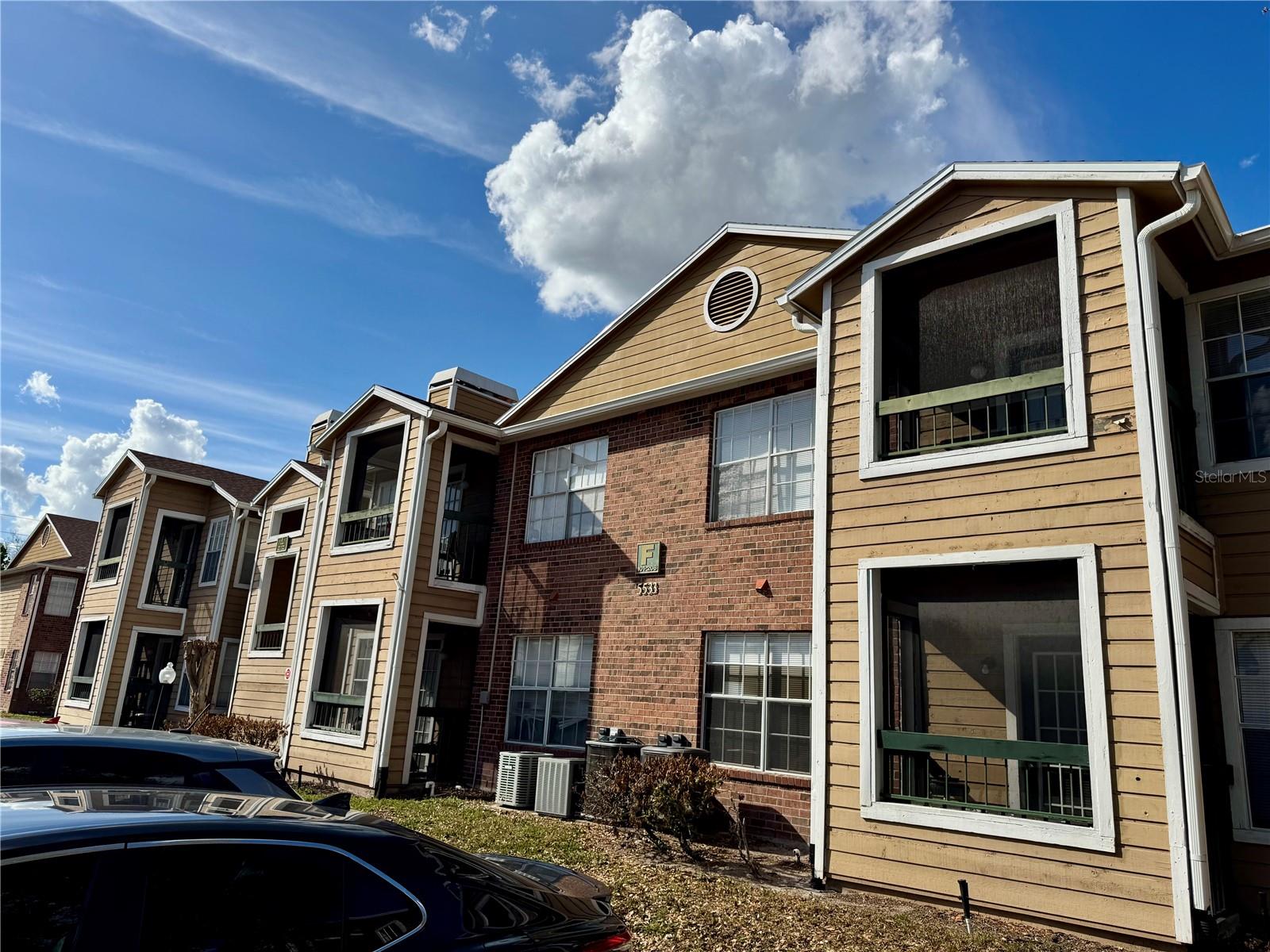 REGENCY GARDENS - Residential