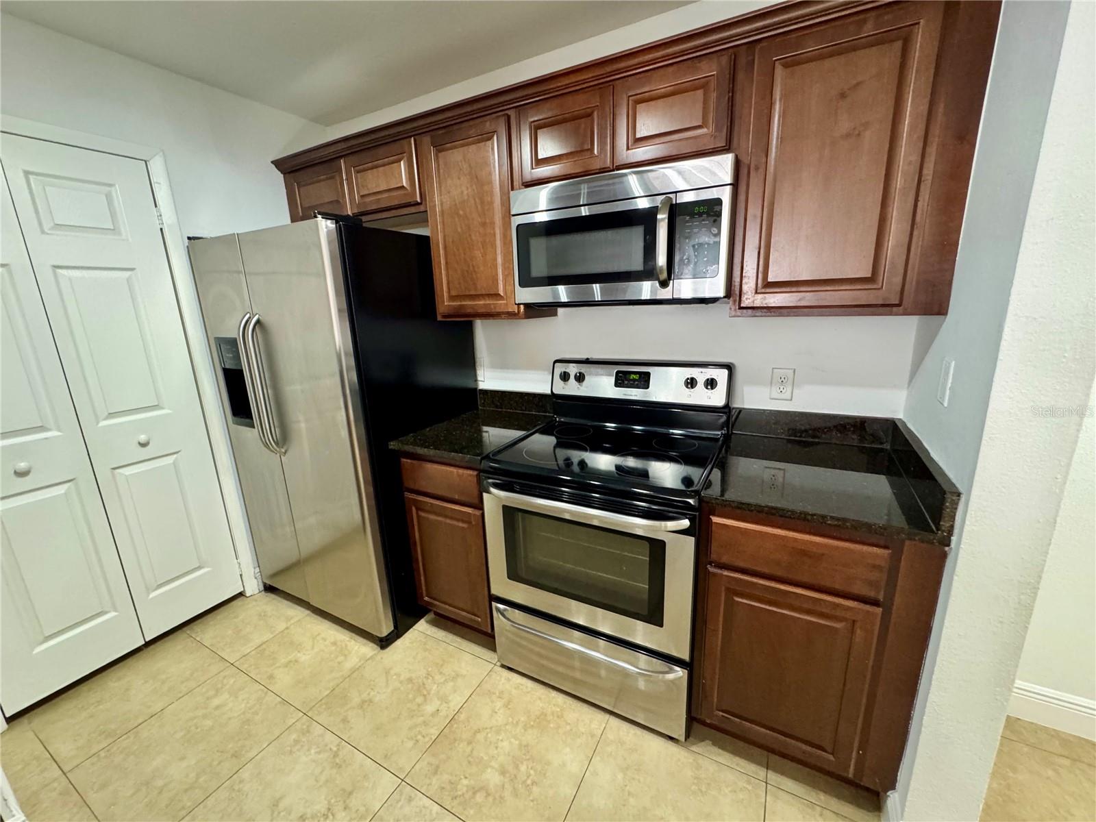 REGENCY GARDENS - Residential