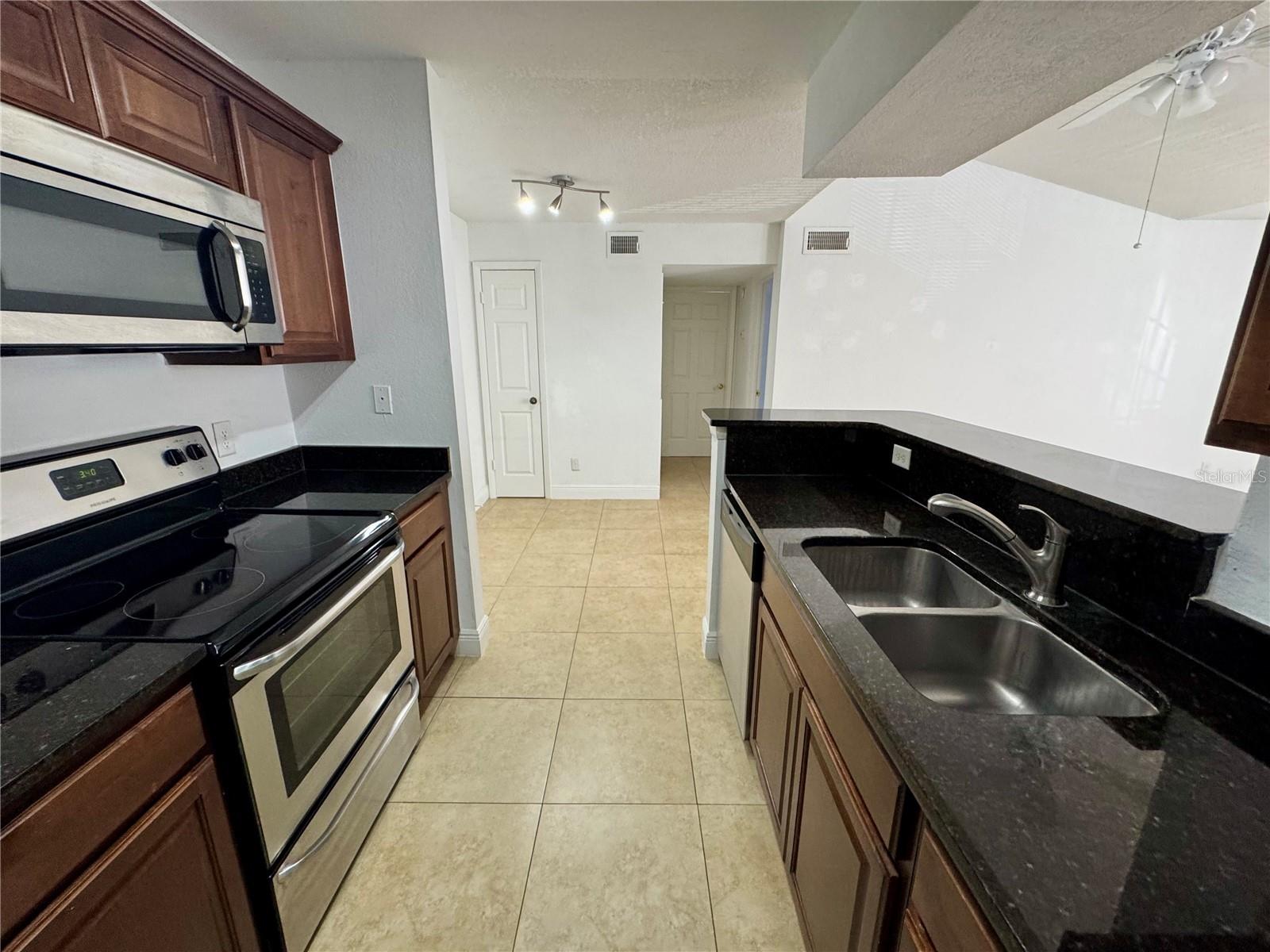 REGENCY GARDENS - Residential