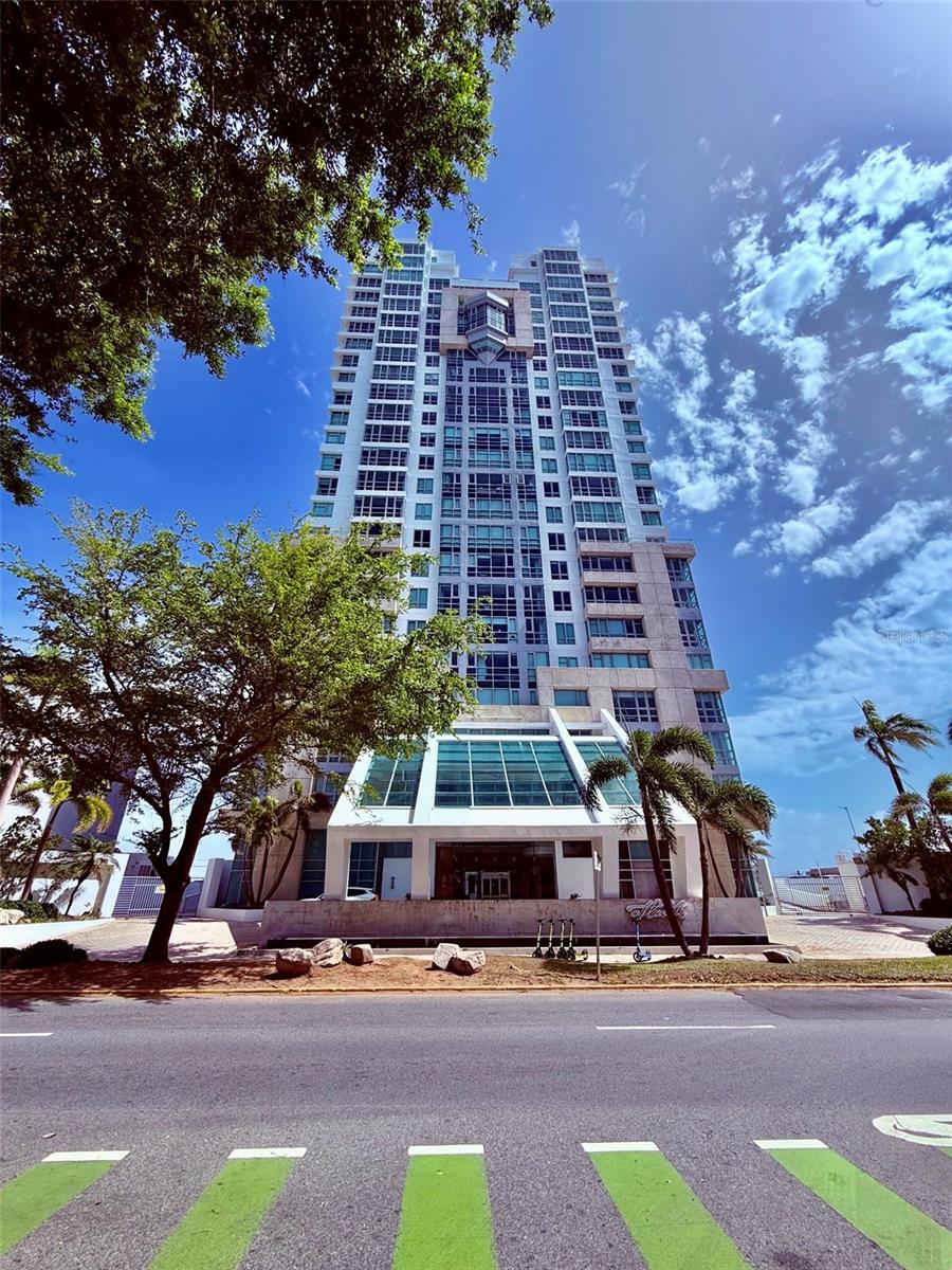 Experience luxury urban living in one of most desirable locations. This unique loft-style residence at Atlantis Condominium stands out with industrial-style ceilings, floor-to-ceiling windows, and spectacular views of the Atlantic Ocean, Old San Juan, and San Juan Bay.
Property Features:
• 750 SF
• Open-concept layout (convertible to 1 bedroom)
• 1 full bathrooms
• 1 covered parking space
• Fully furnished and equipped
• Central A/C
• Floor-to-ceiling windows with breathtaking ocean and city views
Atlantis Condominium Amenities:
• Two full power generators
• 24/7 concierge and security
• Visitor parking
• Business center
• Fitness center
• Residents' lounge
 Ideally located just minutes from the beach, Old San Juan, Condado, Miramar, the Convention Center District, scenic jogging and biking trails, major highways, and less than 15 minutes from Luis Muñoz Marín International Airport.