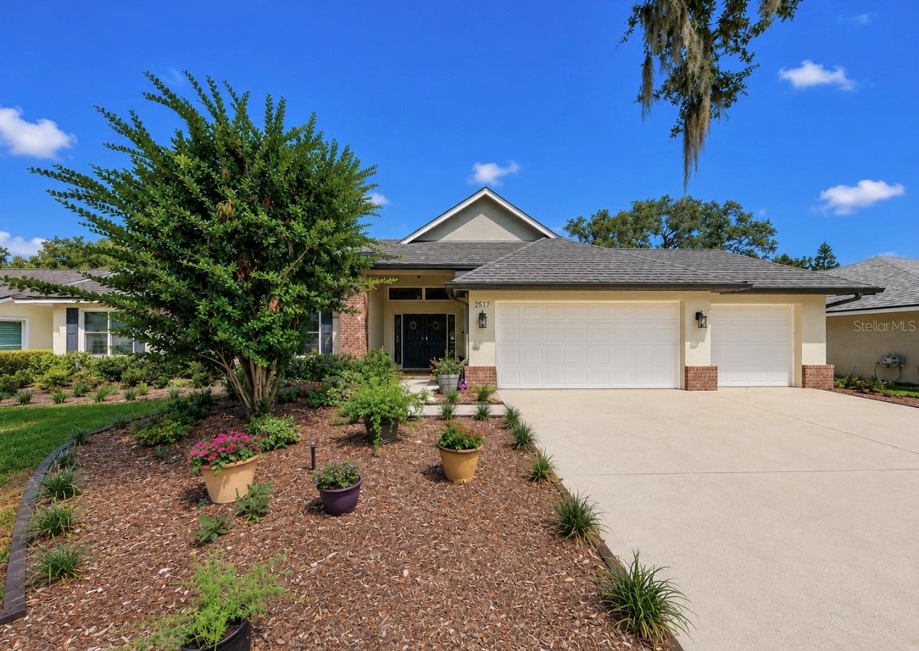 MASON OAKS - Residential
