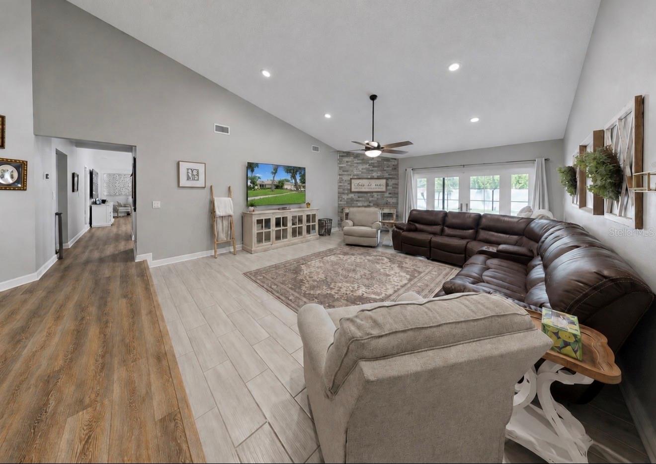 MASON OAKS - Residential
